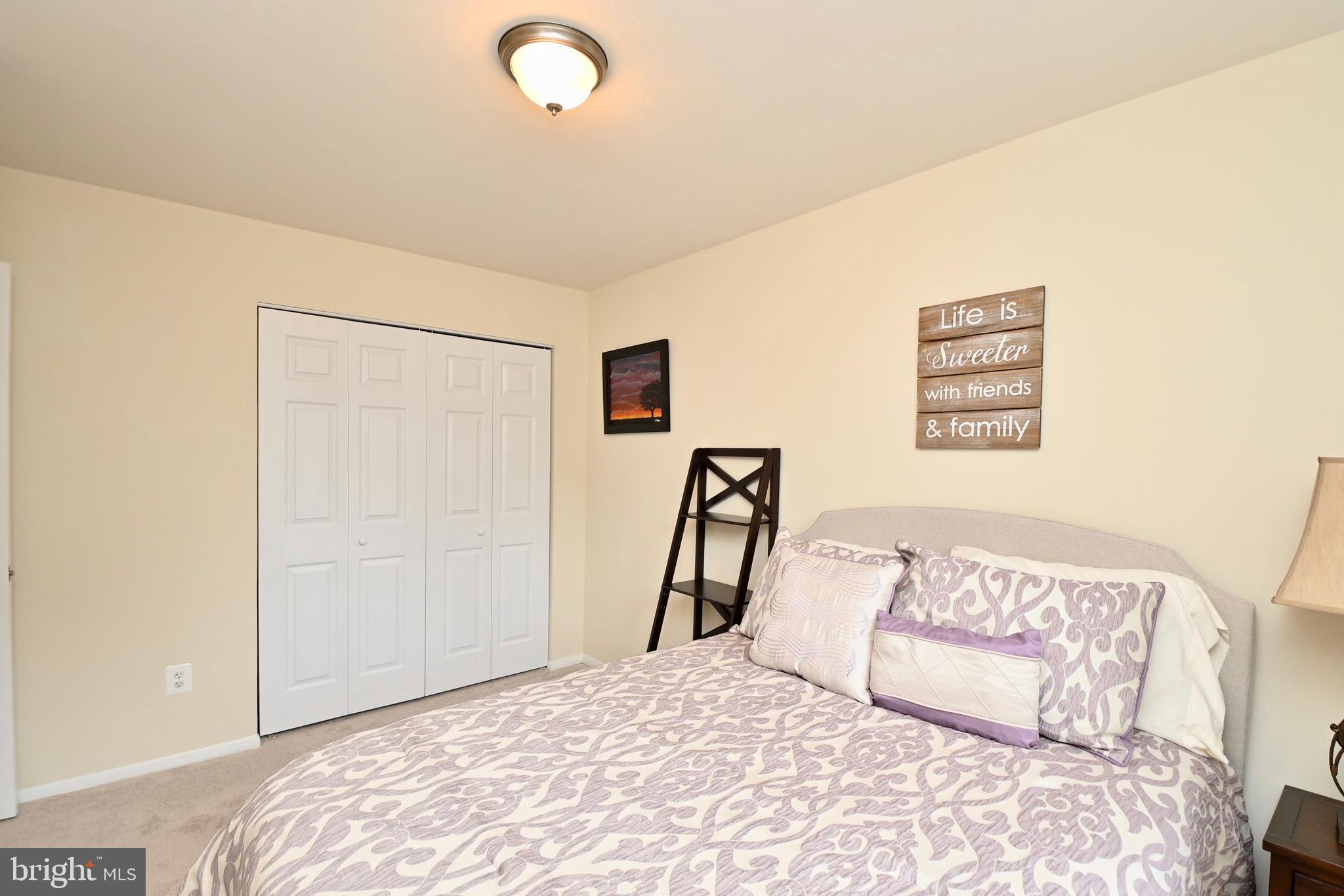 STRATHMEADE SQUARE - Residential