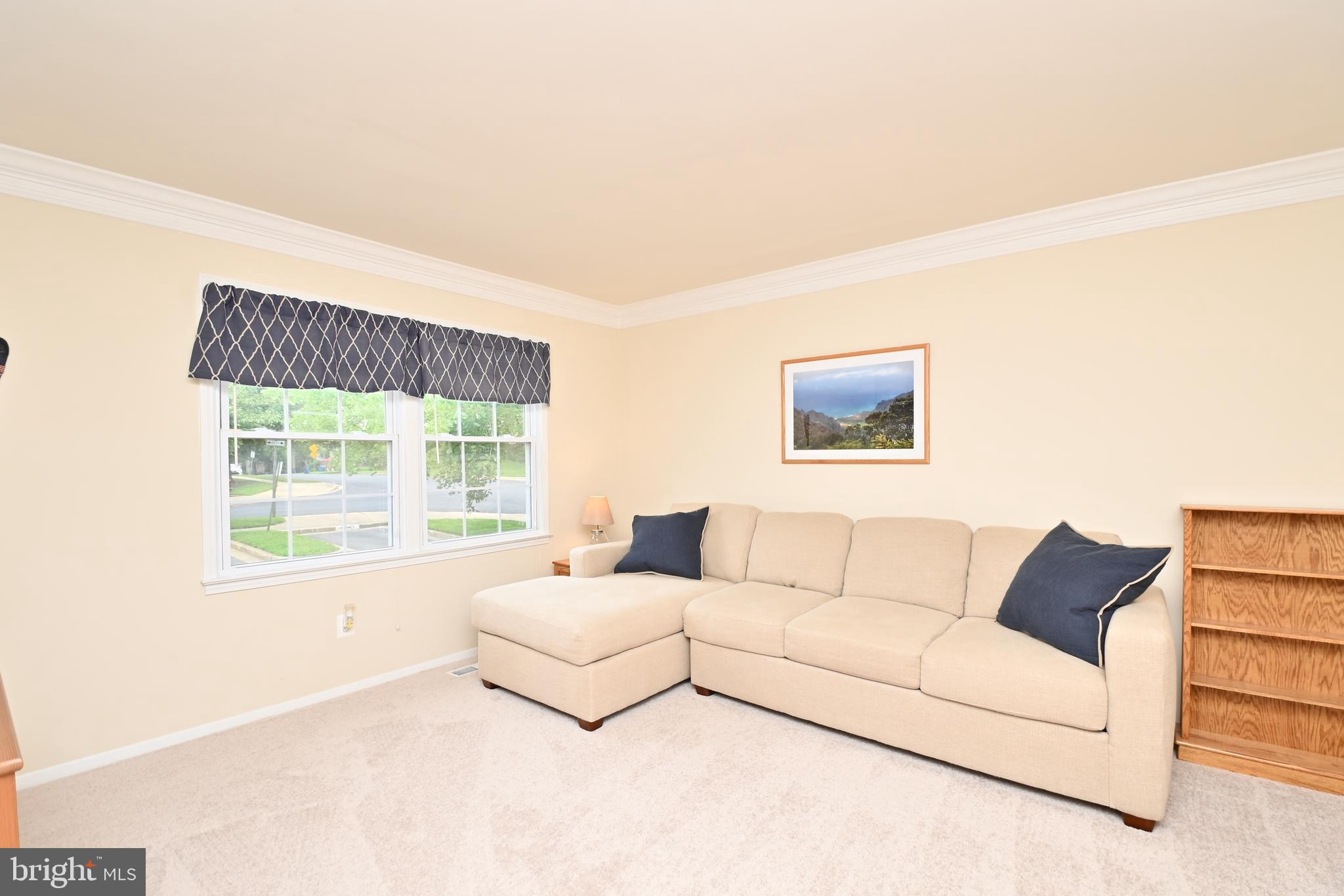 STRATHMEADE SQUARE - Residential