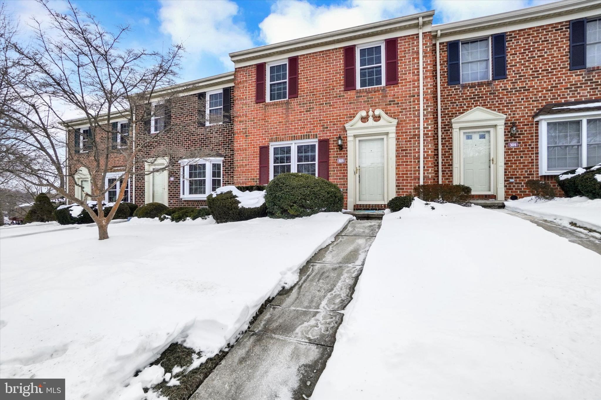 305 CHAMBERS RDG RIDGE 305