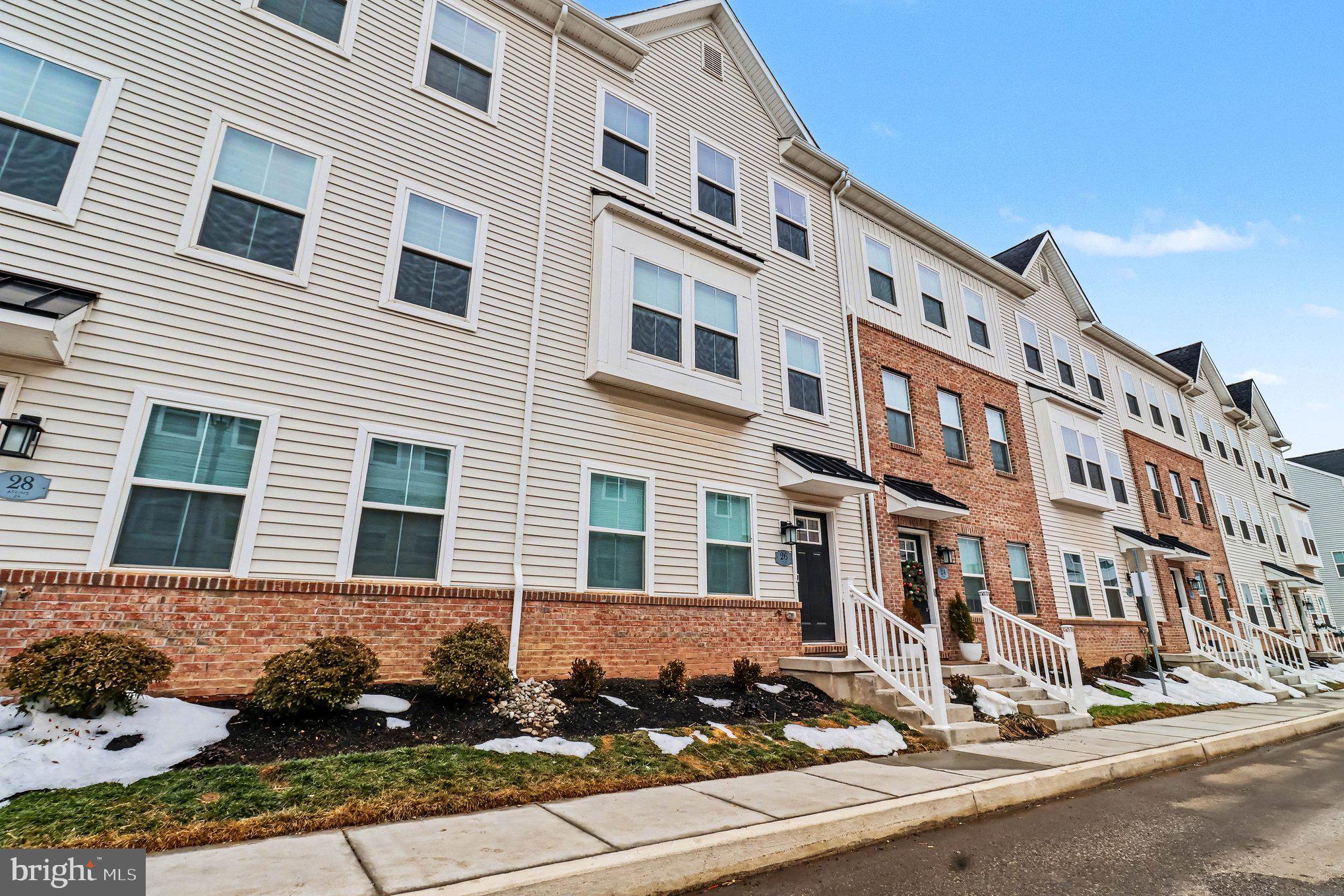 RIVER POINTE - Residential