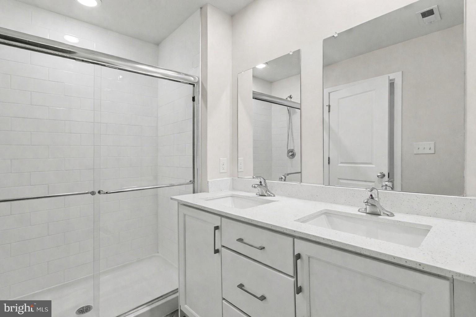 RIVER POINTE - Residential