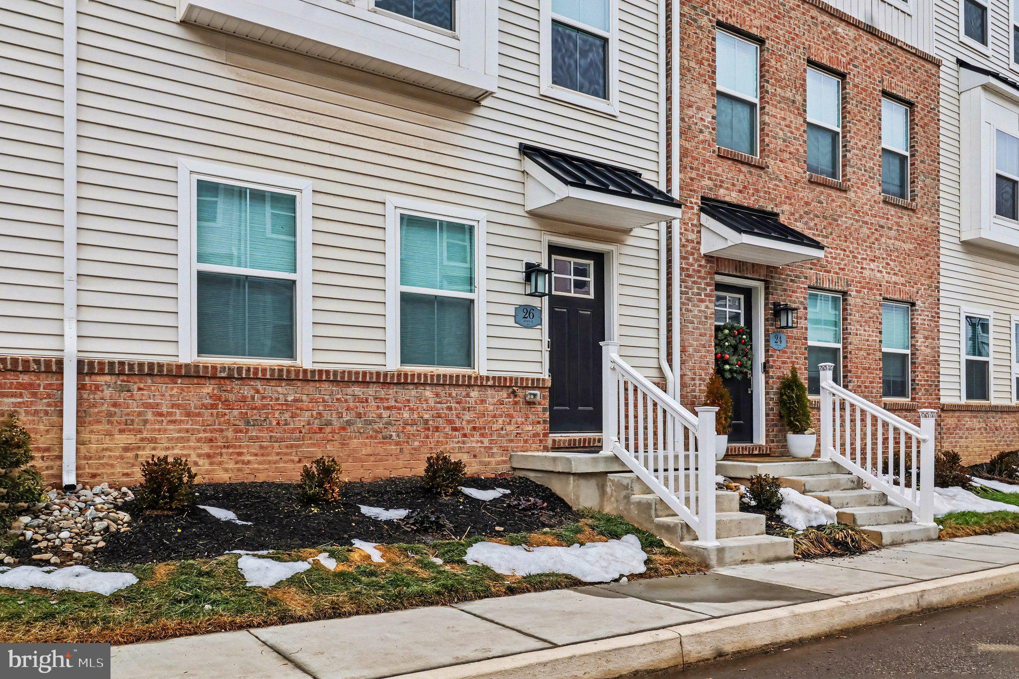 RIVER POINTE - Residential