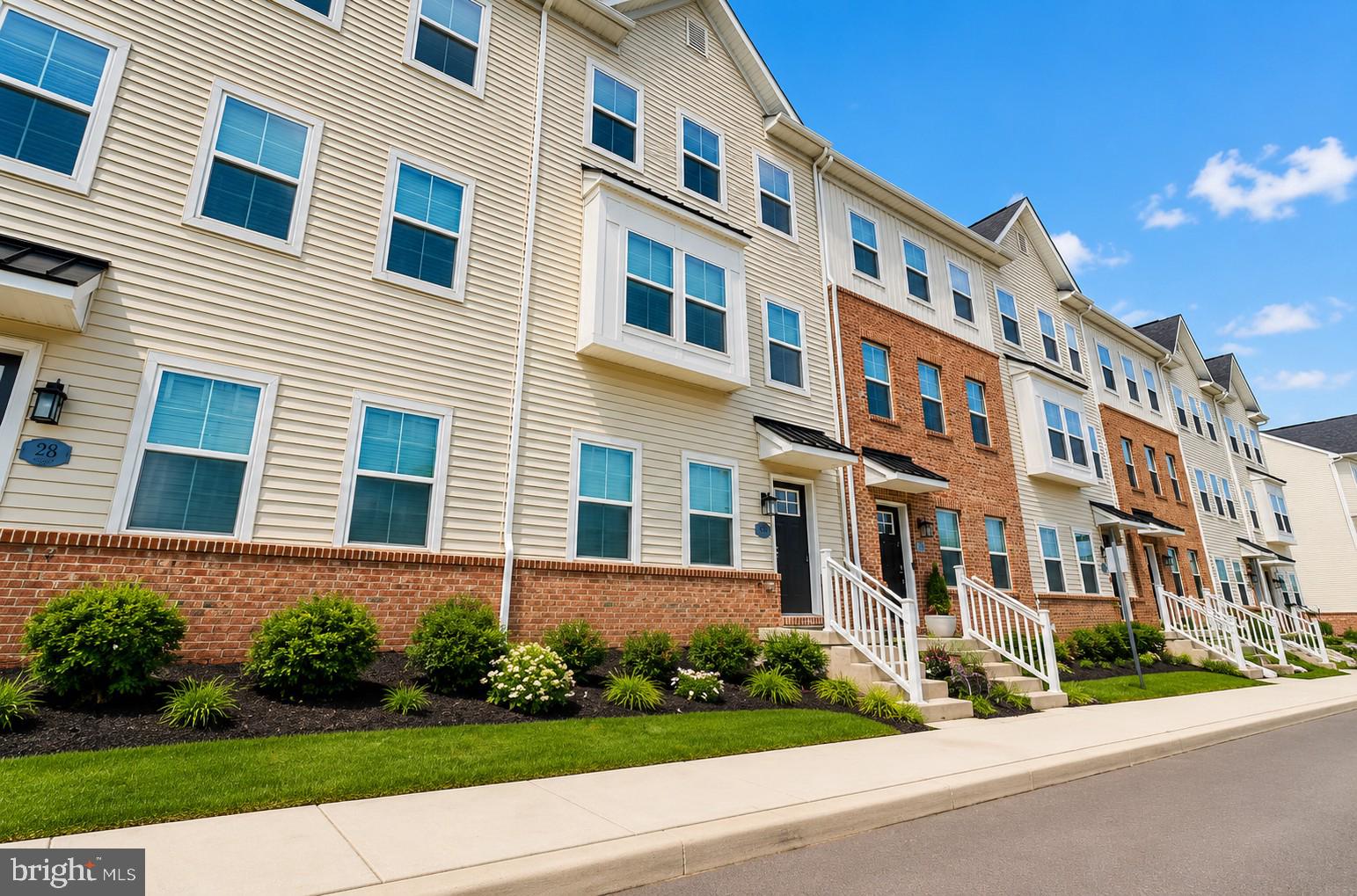 RIVER POINTE - Residential