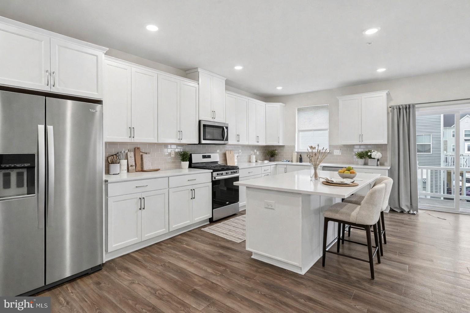 RIVER POINTE - Residential