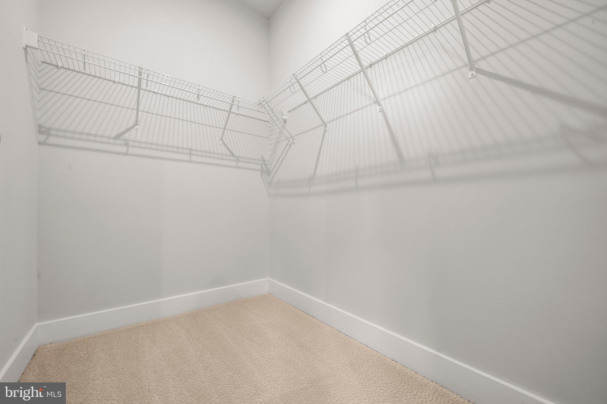 PIMMIT HILLS - Residential