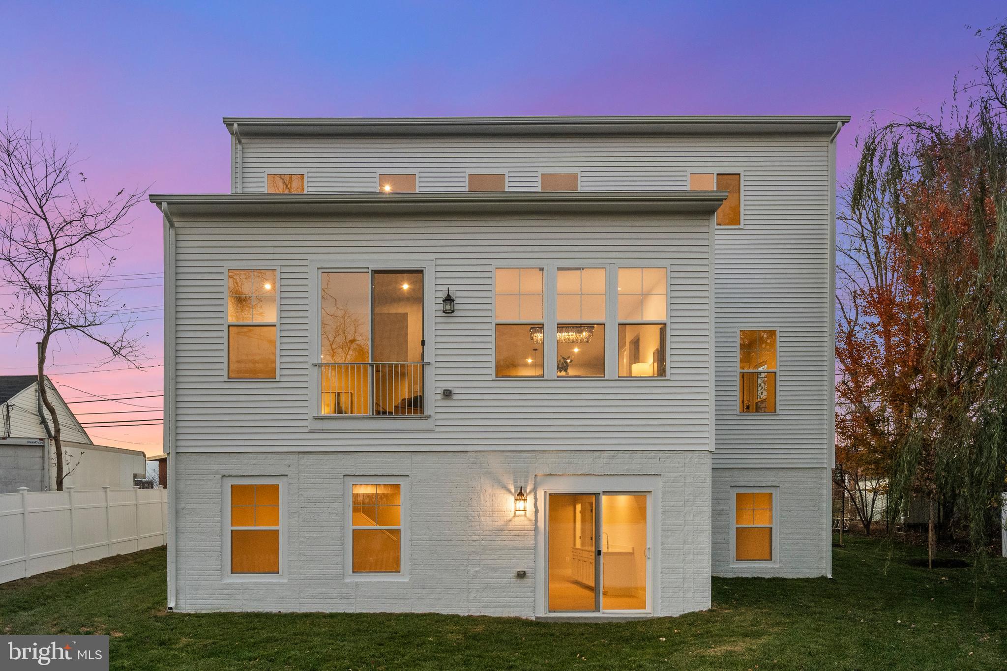 PIMMIT HILLS - Residential