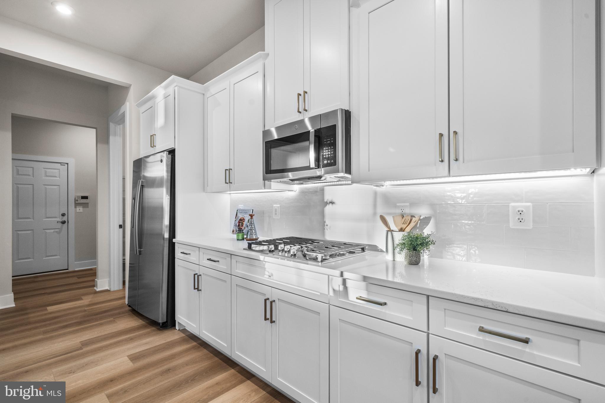 PIMMIT HILLS - Residential