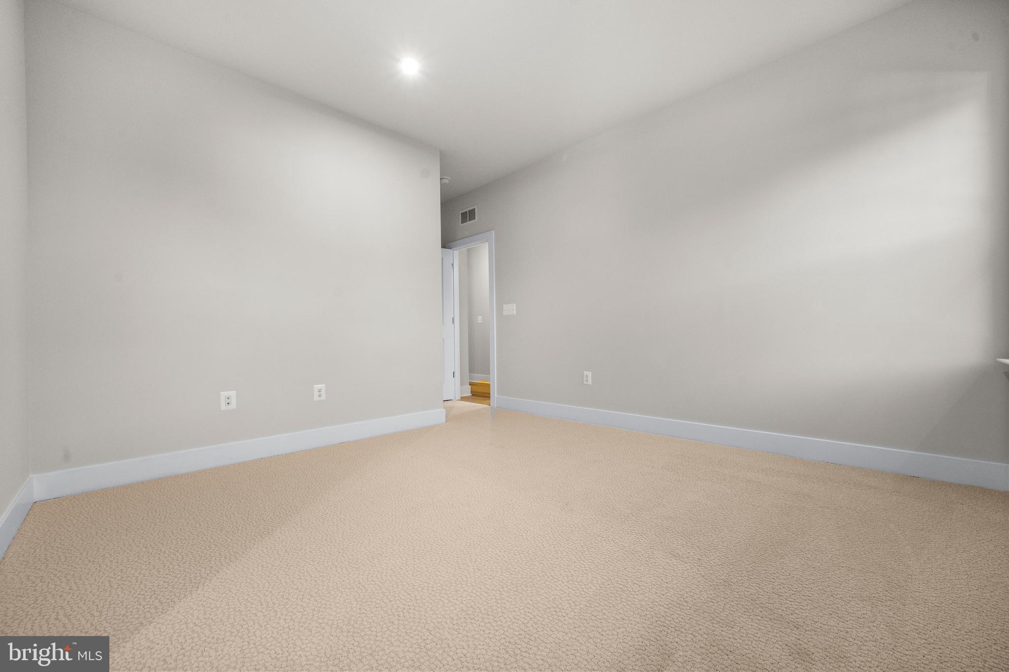 PIMMIT HILLS - Residential