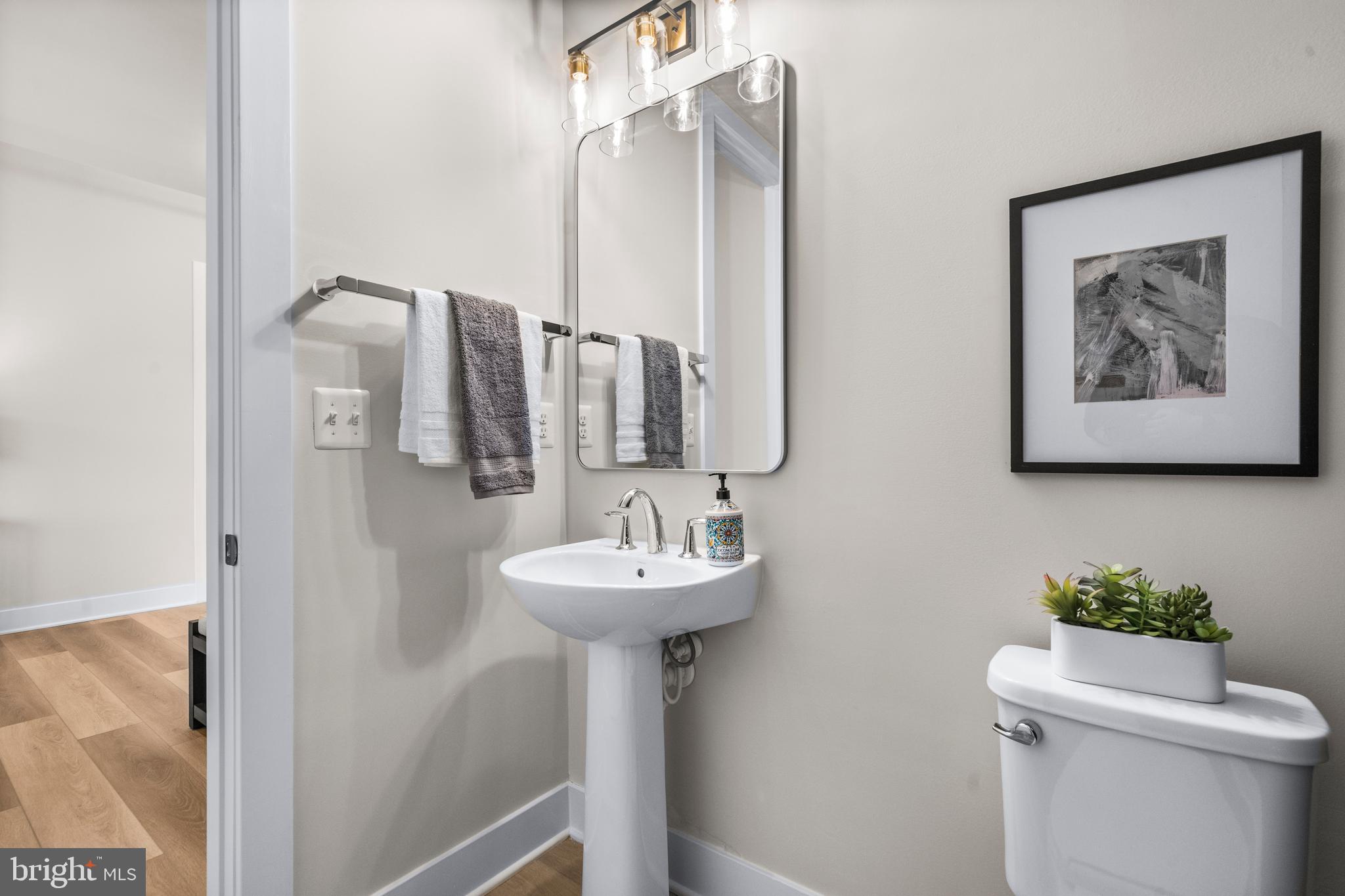 PIMMIT HILLS - Residential