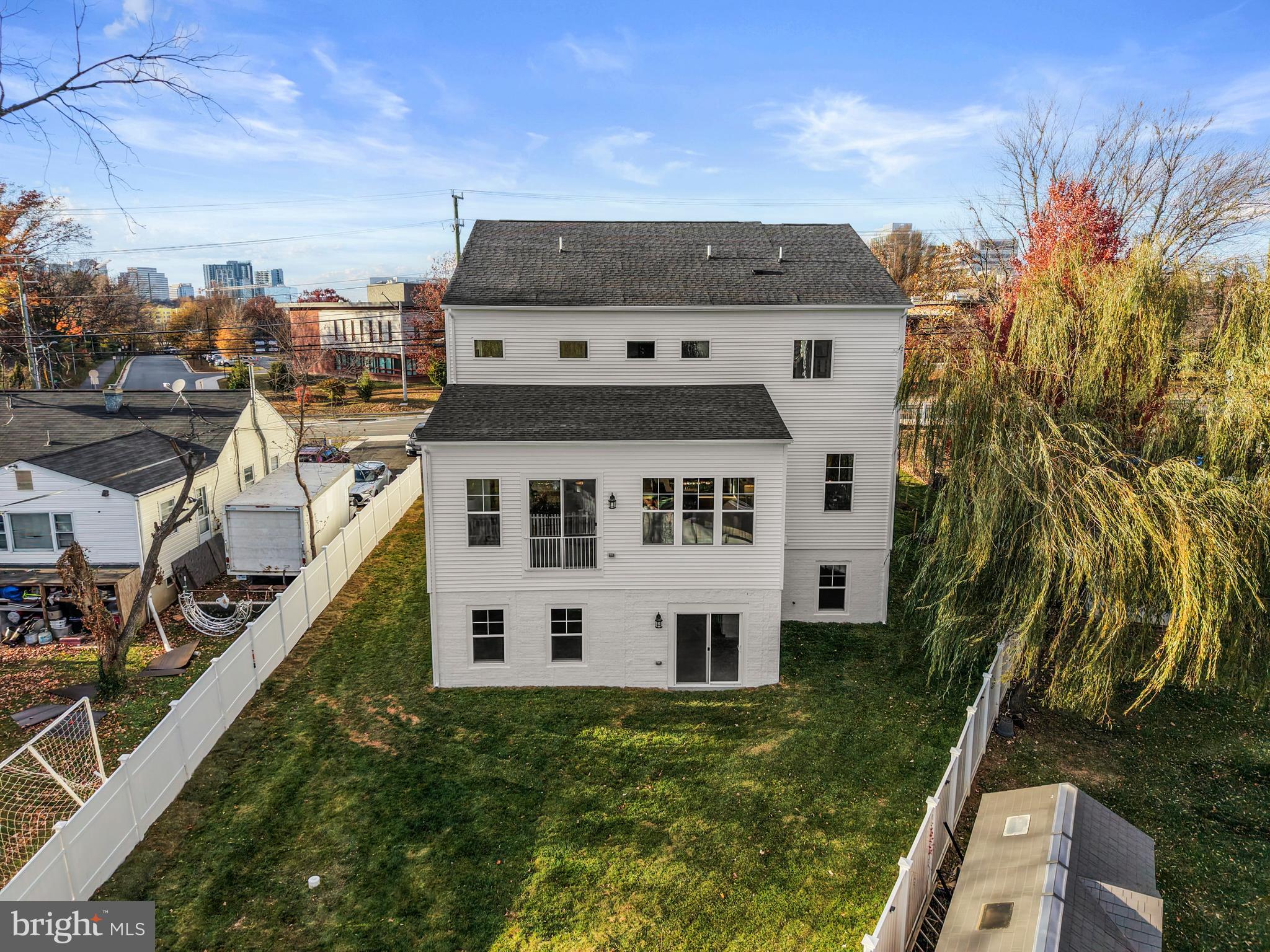 PIMMIT HILLS - Residential