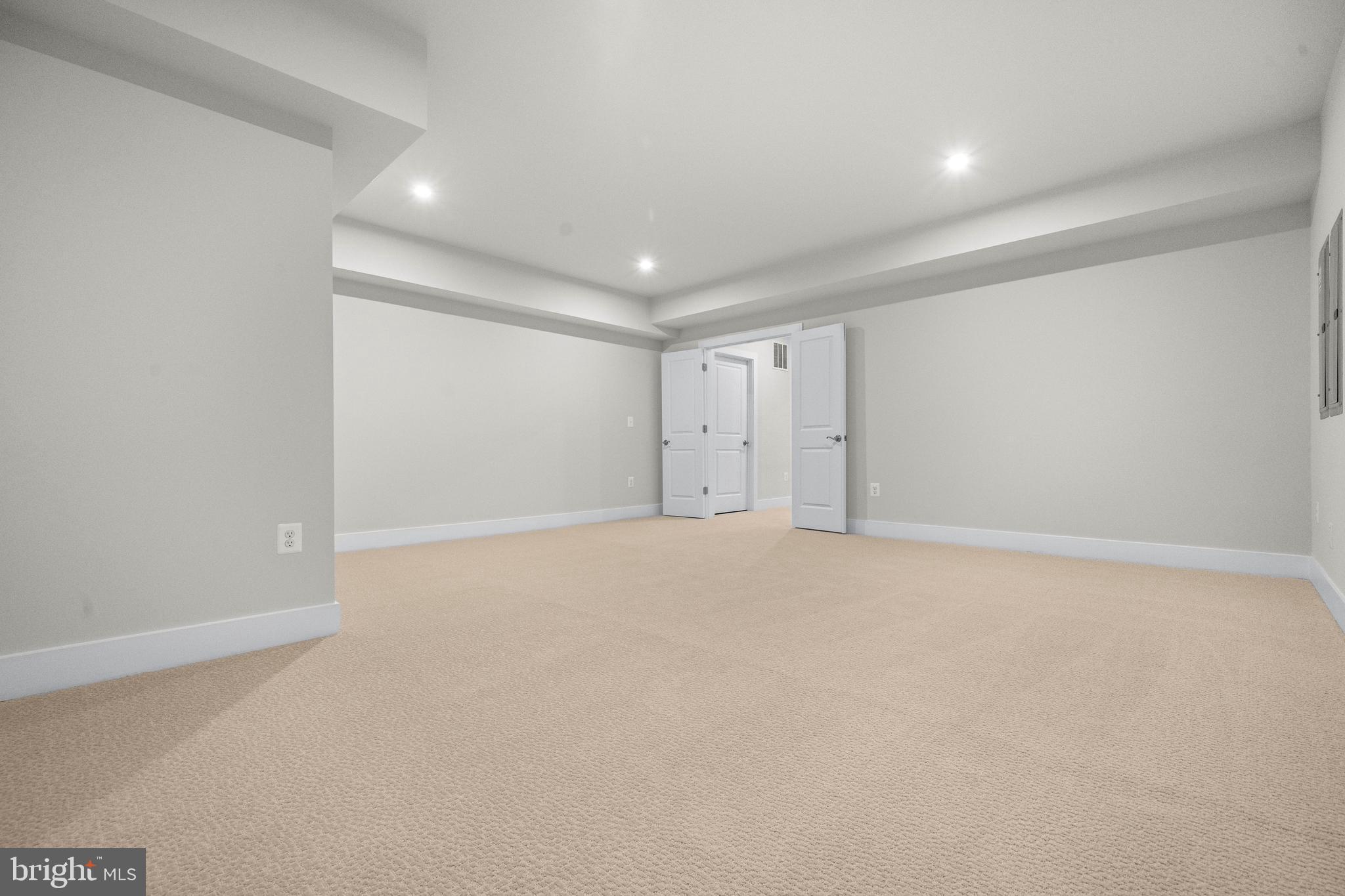 PIMMIT HILLS - Residential