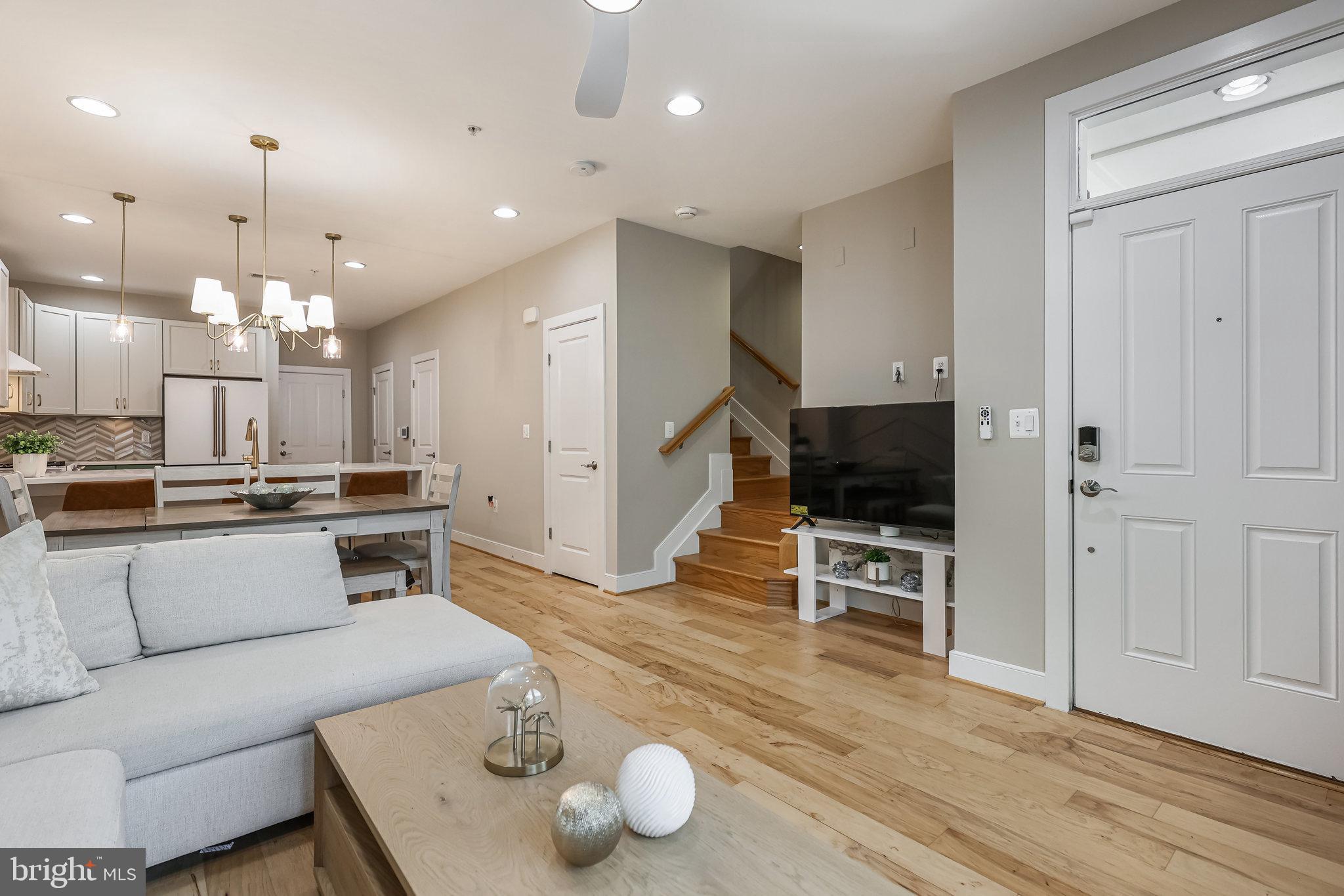 POTOMAC YARD - Residential Lease