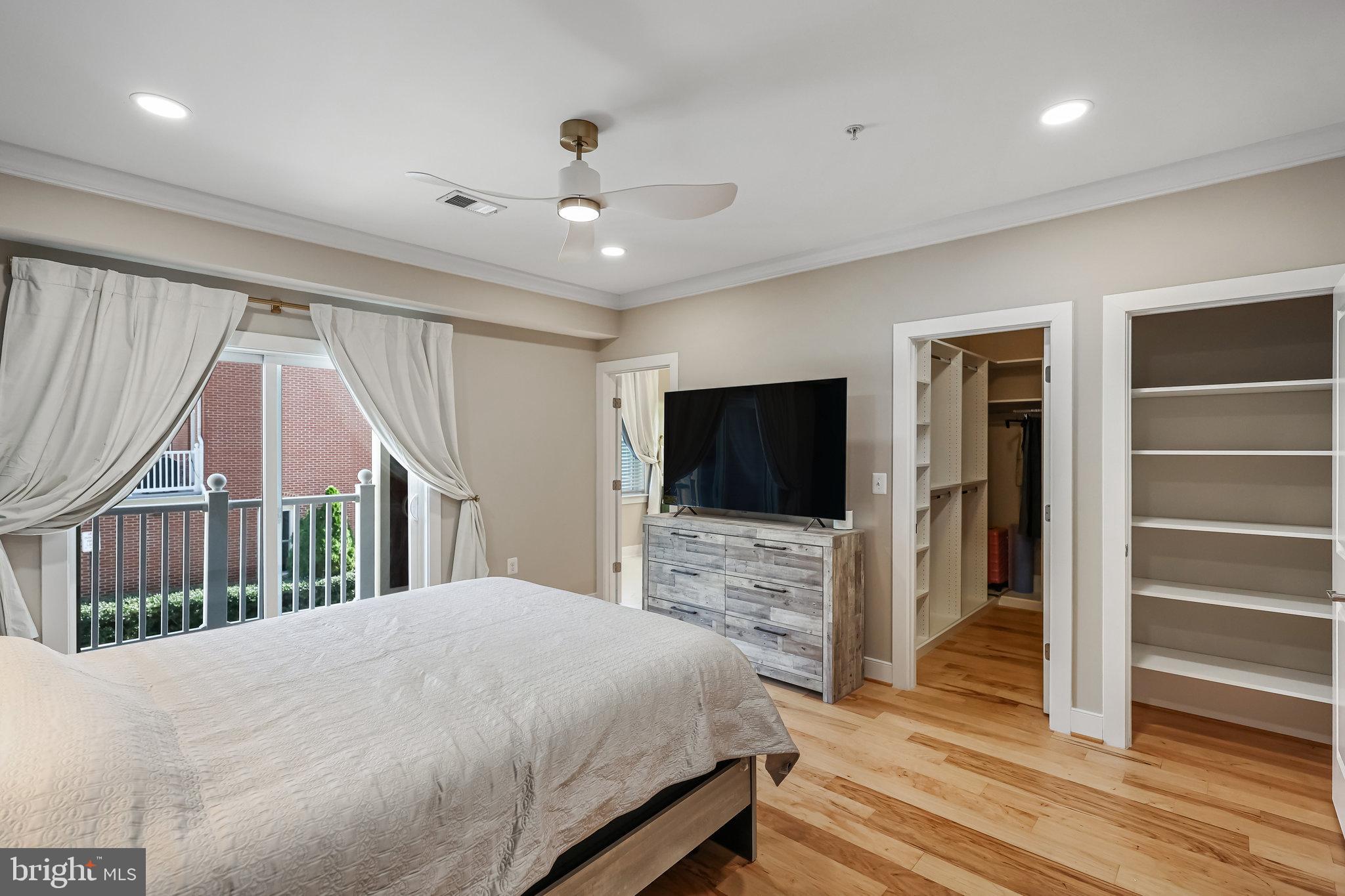 POTOMAC YARD - Residential Lease