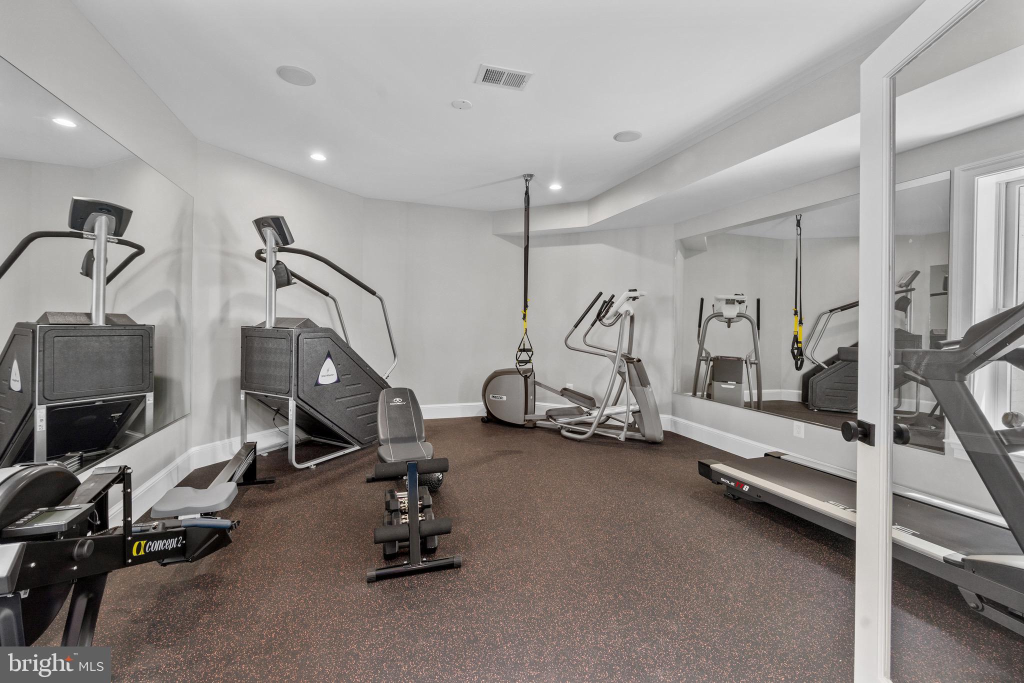 LANGLEY FOREST - Residential