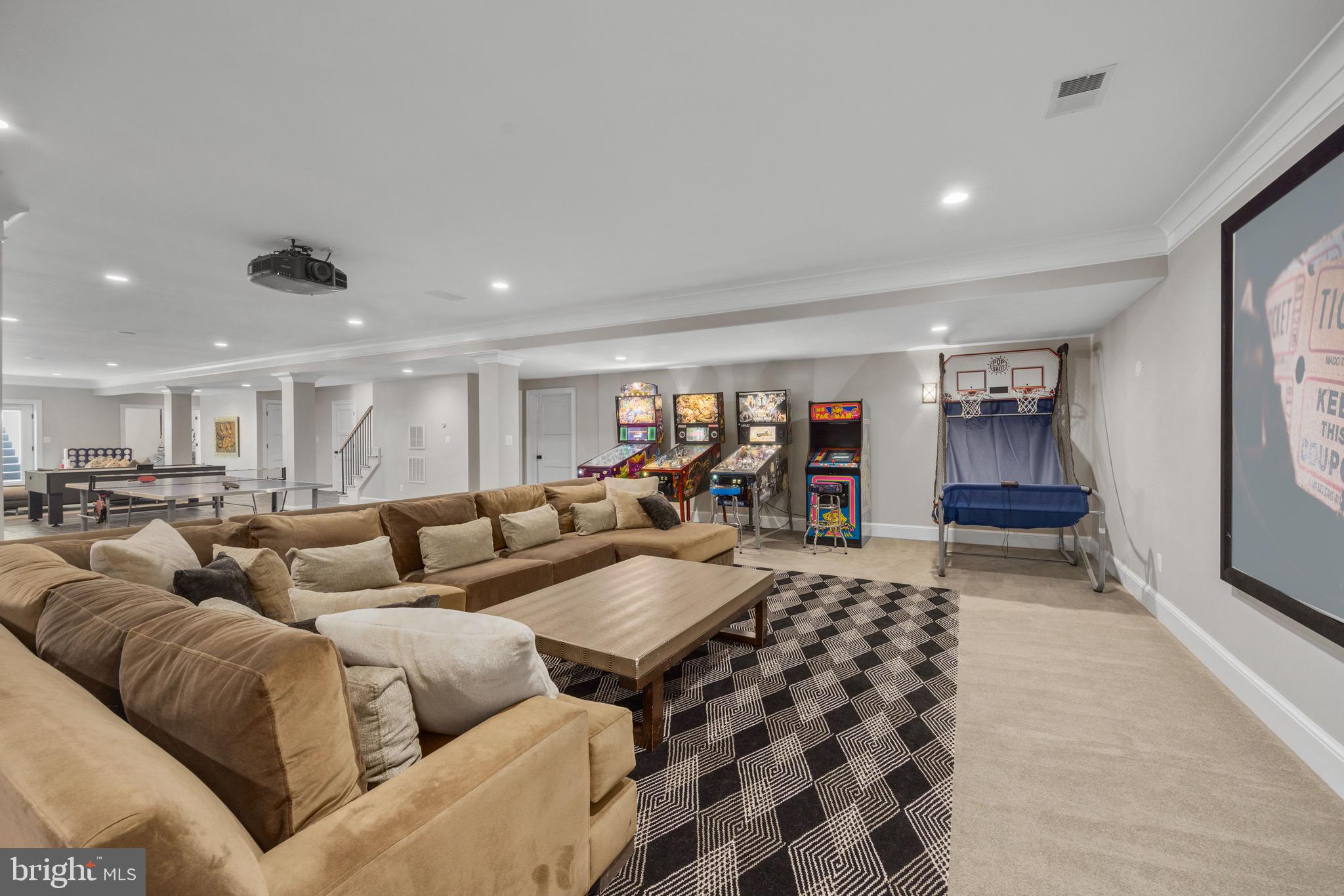 LANGLEY FOREST - Residential