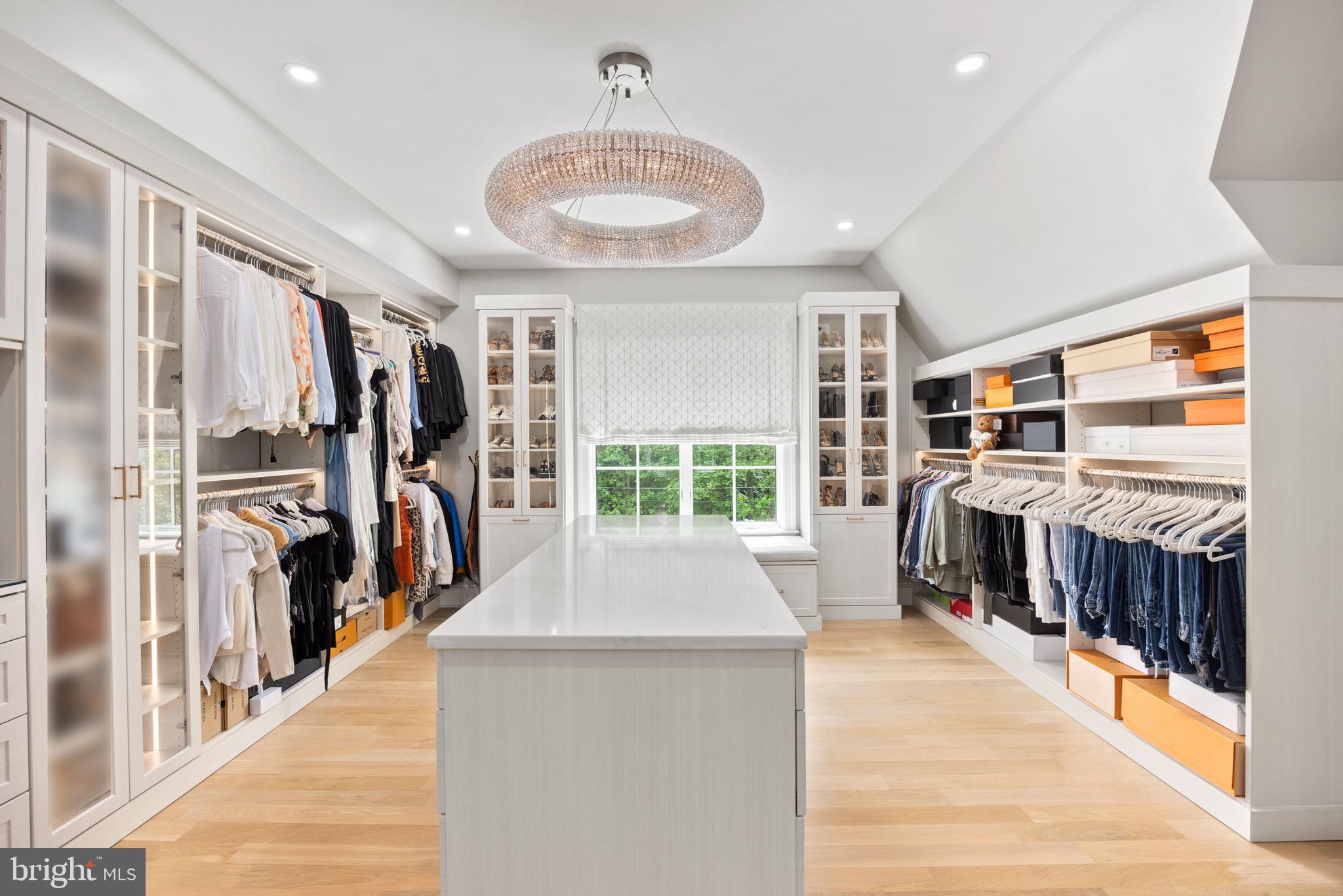 LANGLEY FOREST - Residential