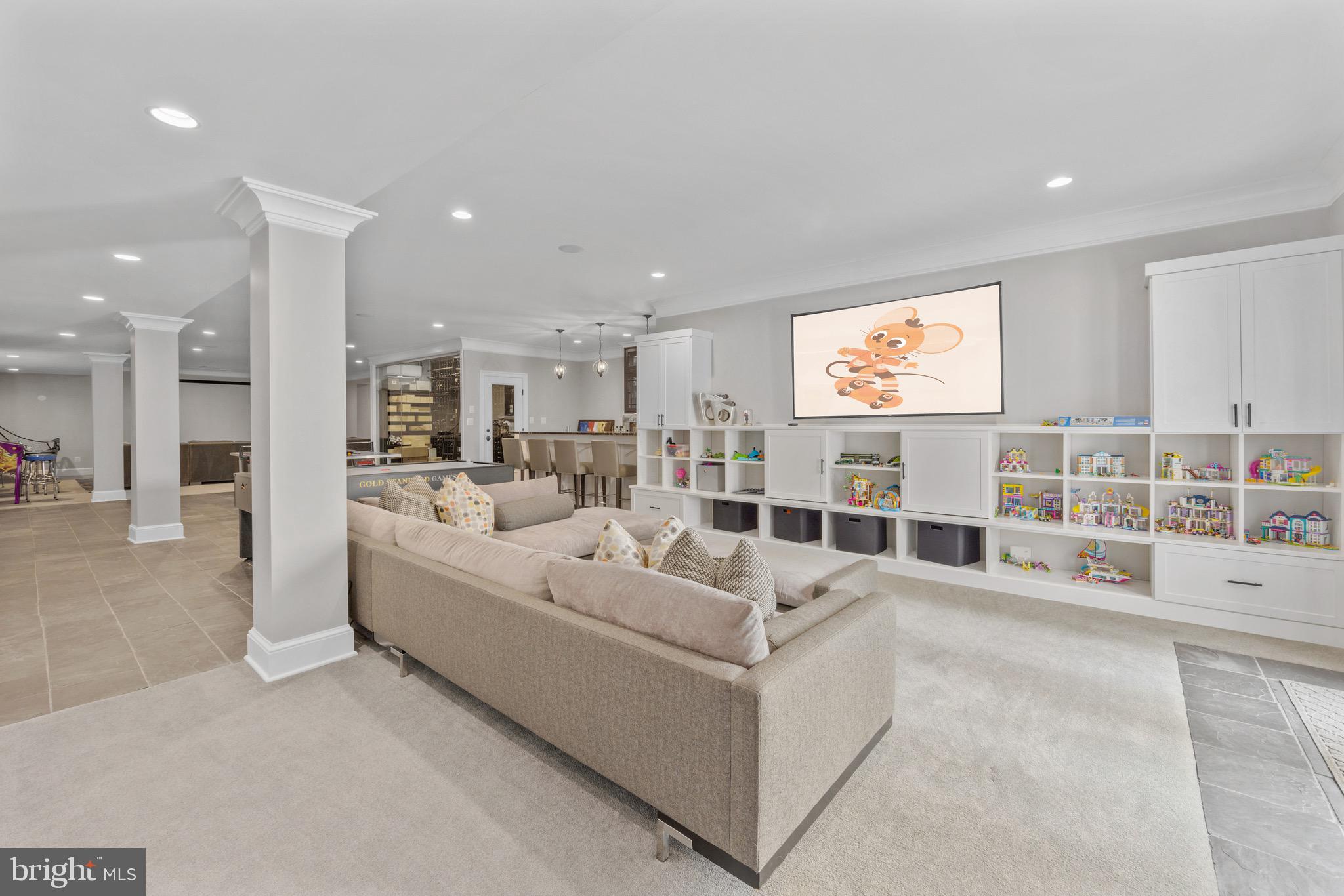 LANGLEY FOREST - Residential