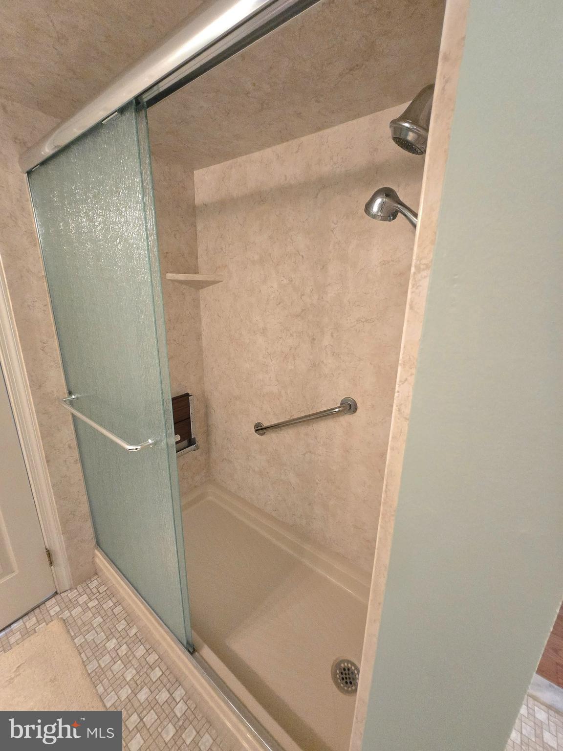 HERMITAGE - Residential