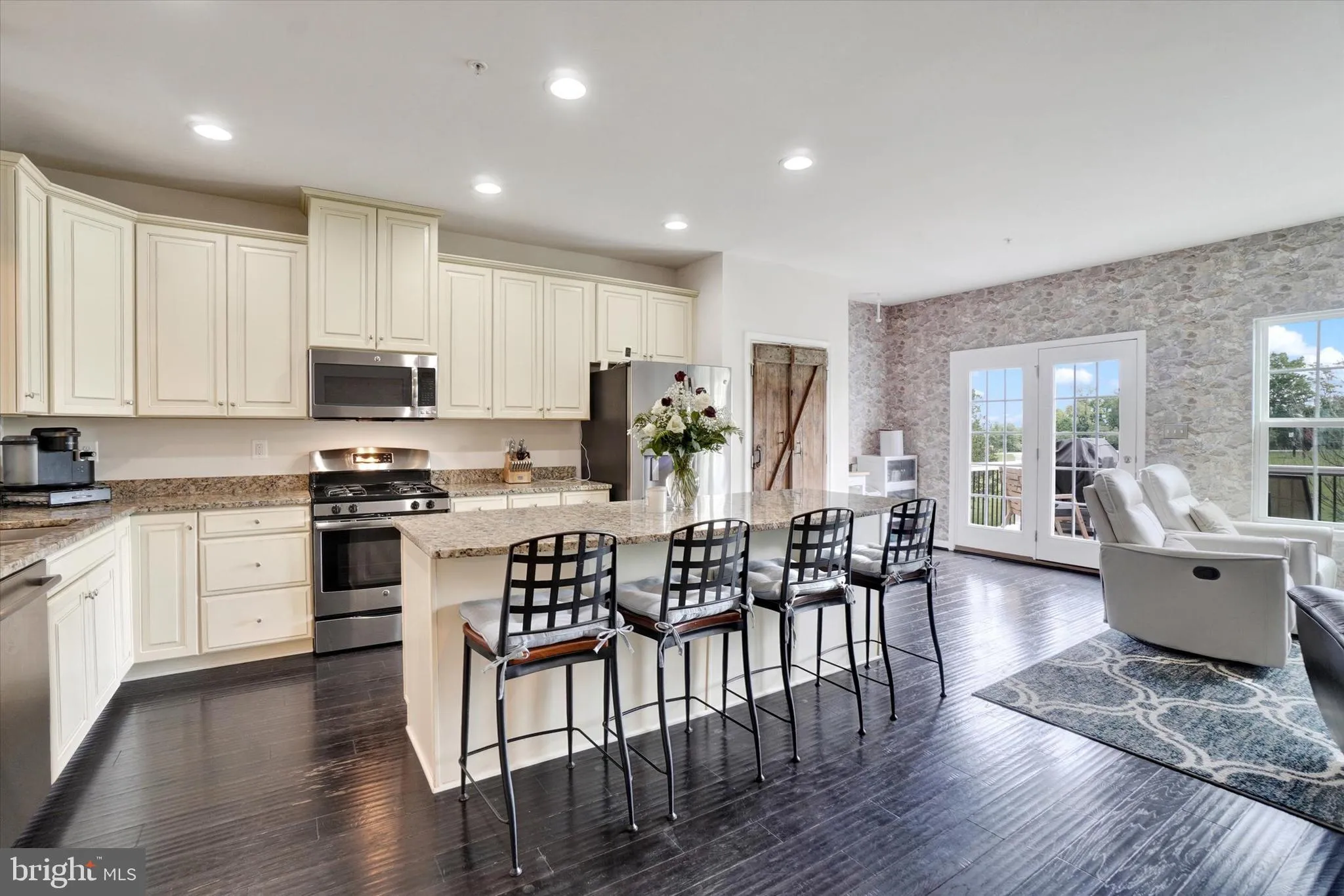 York, Pennsylvania 17403, United States, 3 Bedrooms Bedrooms, ,3 BathroomsBathrooms,Residential,Coming Soon,141076