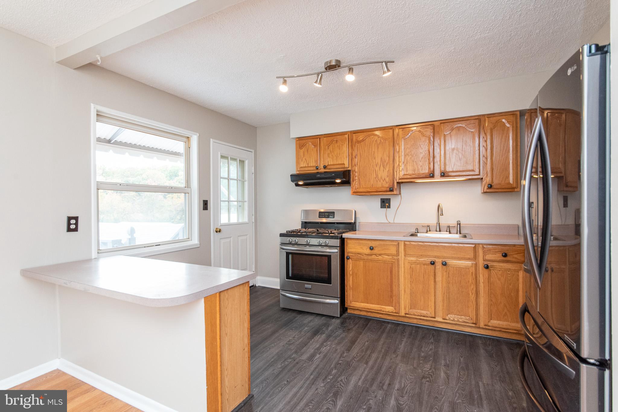 ESSEX - Residential Lease