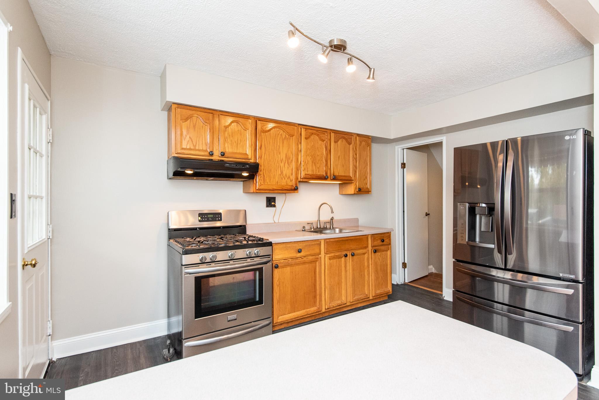 ESSEX - Residential Lease