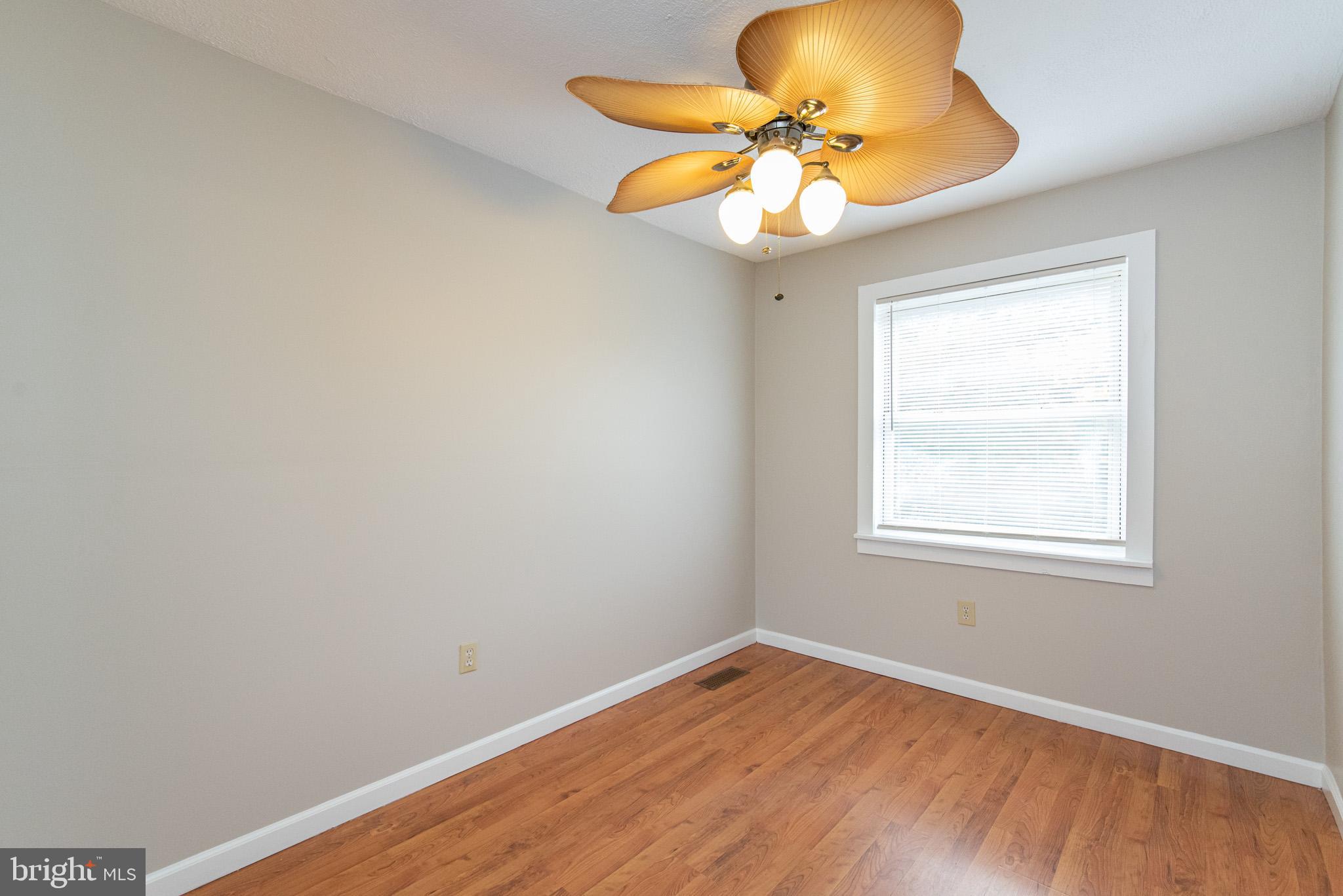 ESSEX - Residential Lease