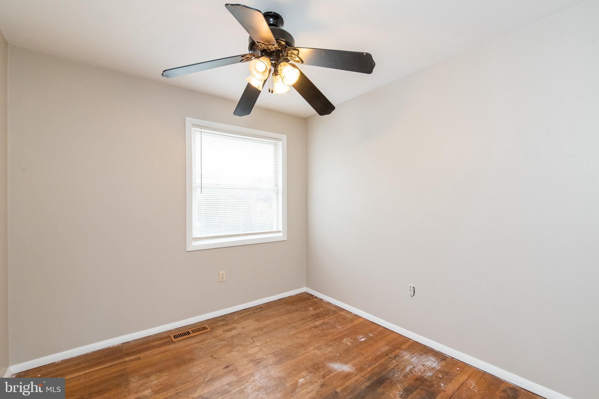 ESSEX - Residential Lease