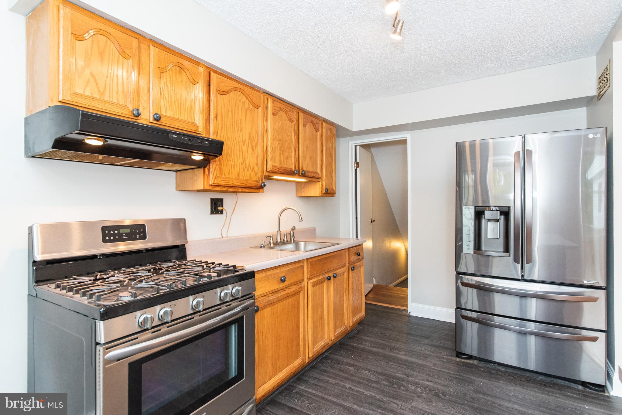 ESSEX - Residential Lease