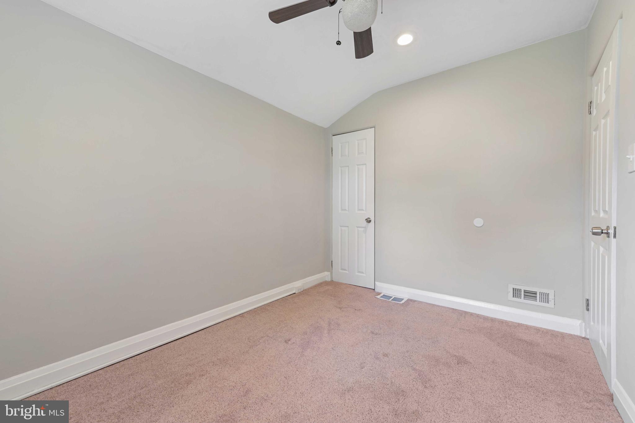 RIDGELEIGH - Residential