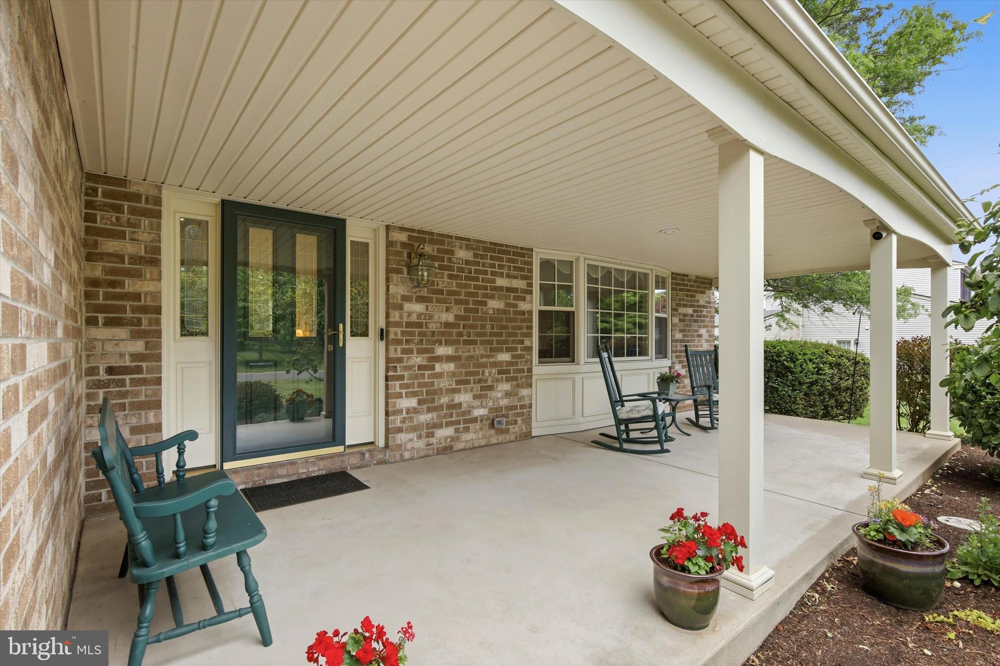 1807 HICKORY WAY