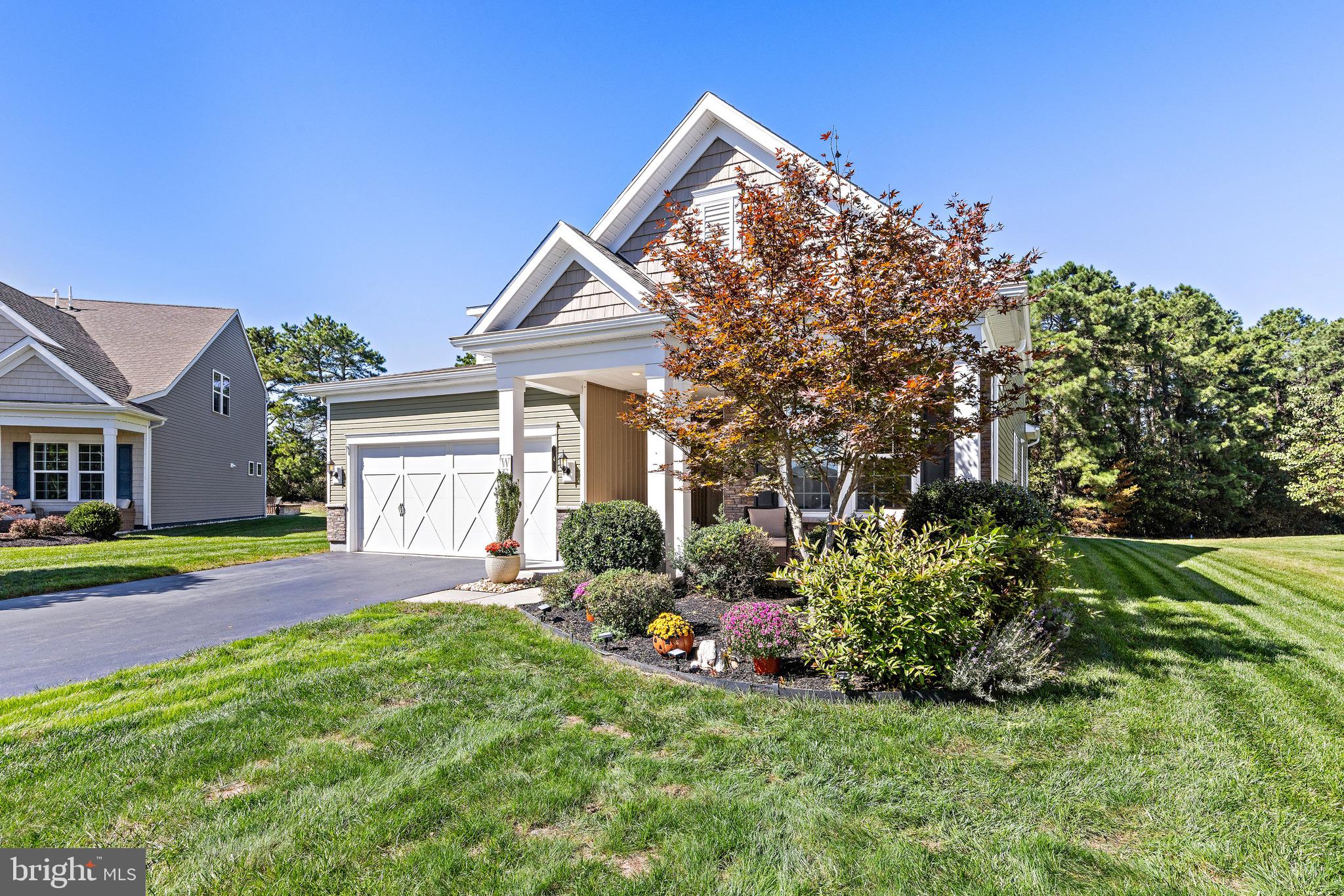 4 JARROWOOD LANE