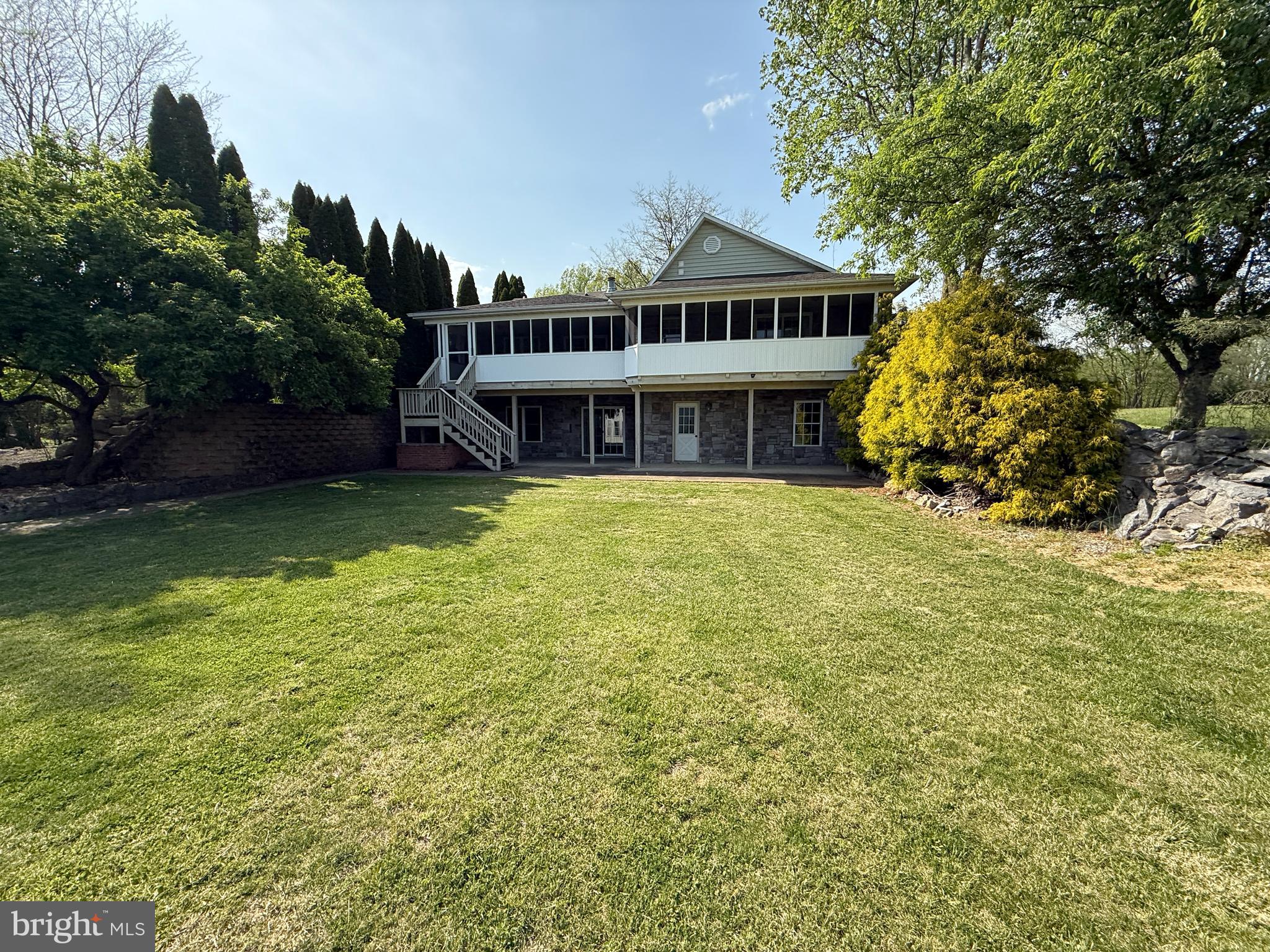 SWAN POND - Residential