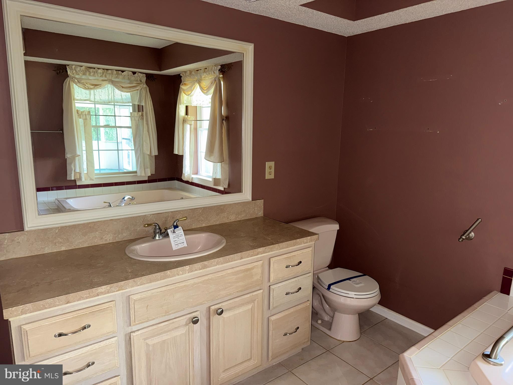 SWAN POND - Residential