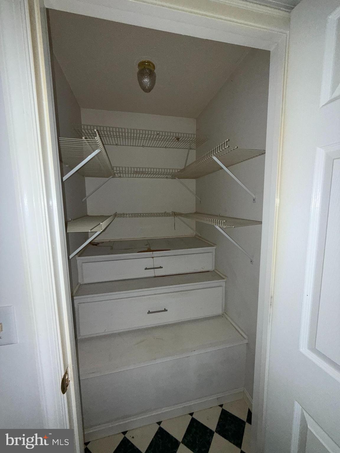 SWAN POND - Residential