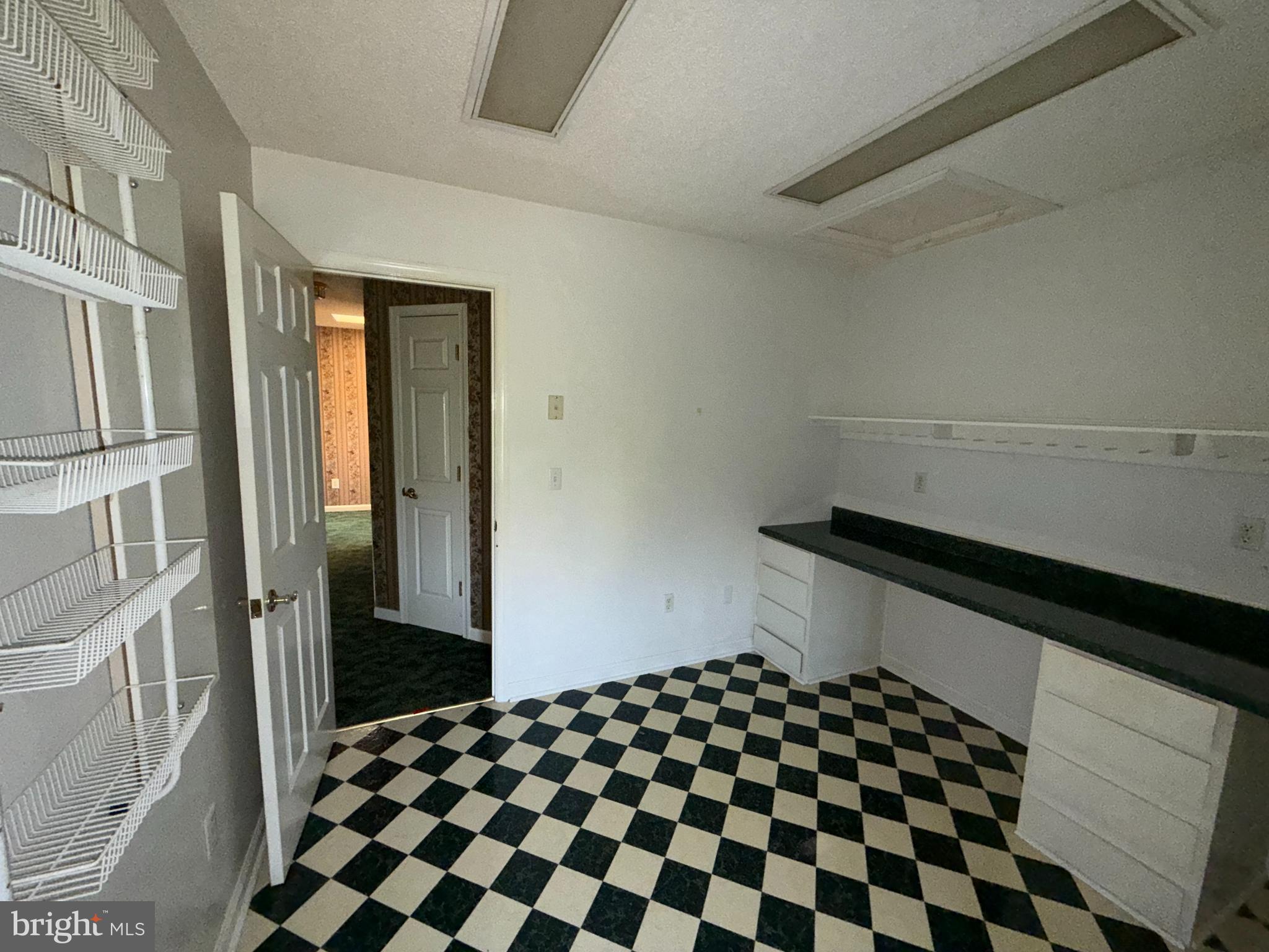 SWAN POND - Residential