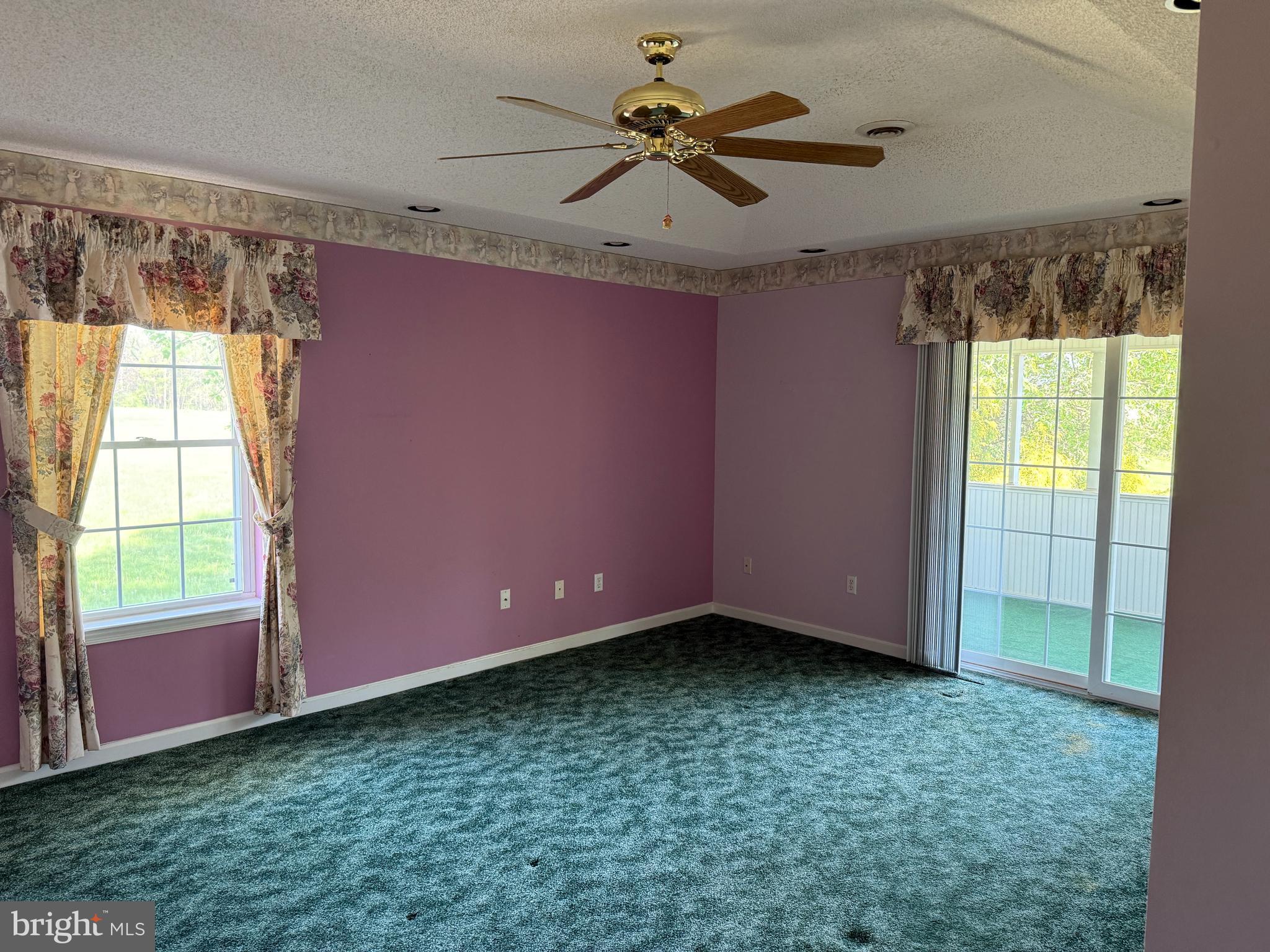 SWAN POND - Residential