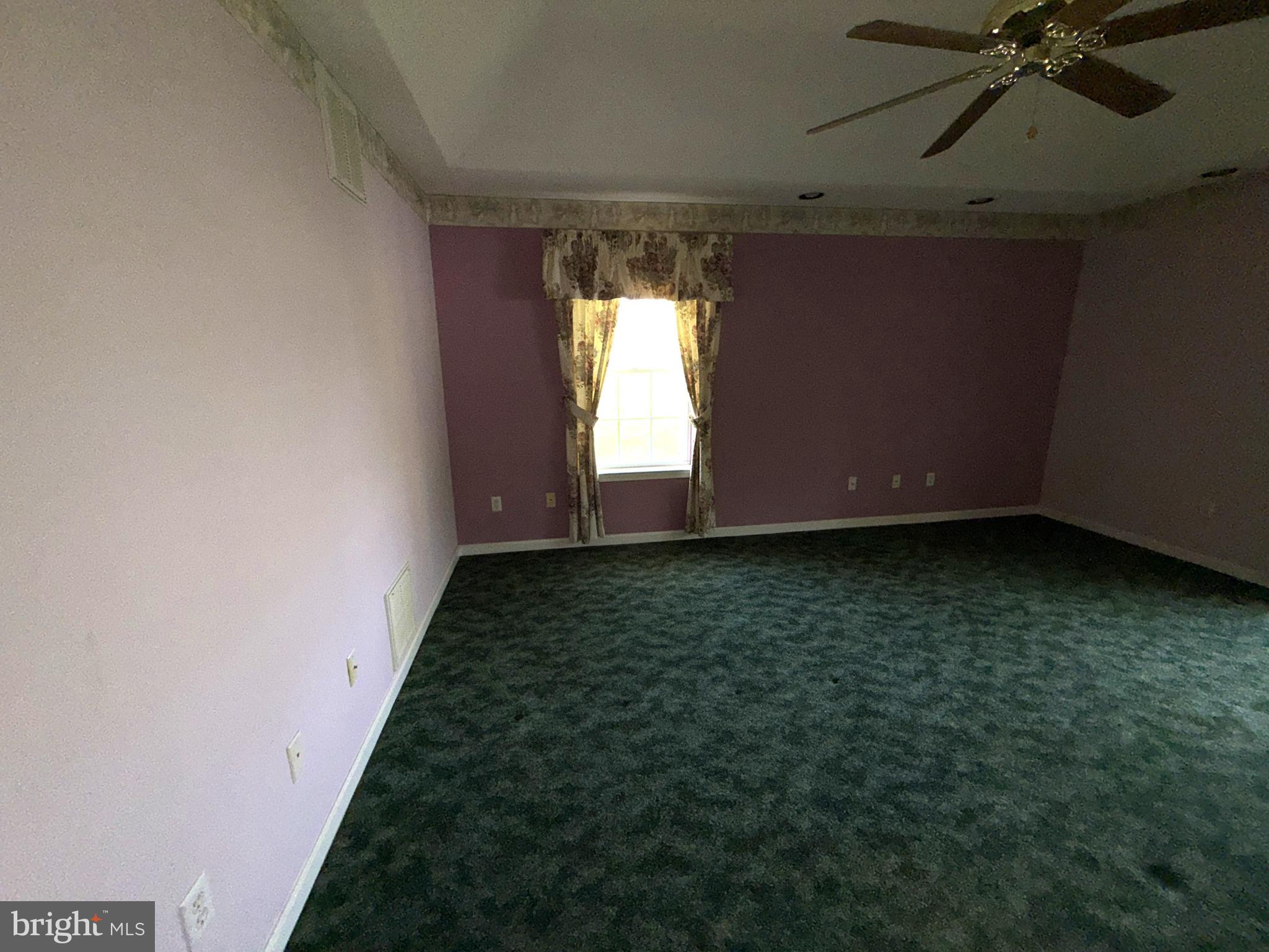 SWAN POND - Residential