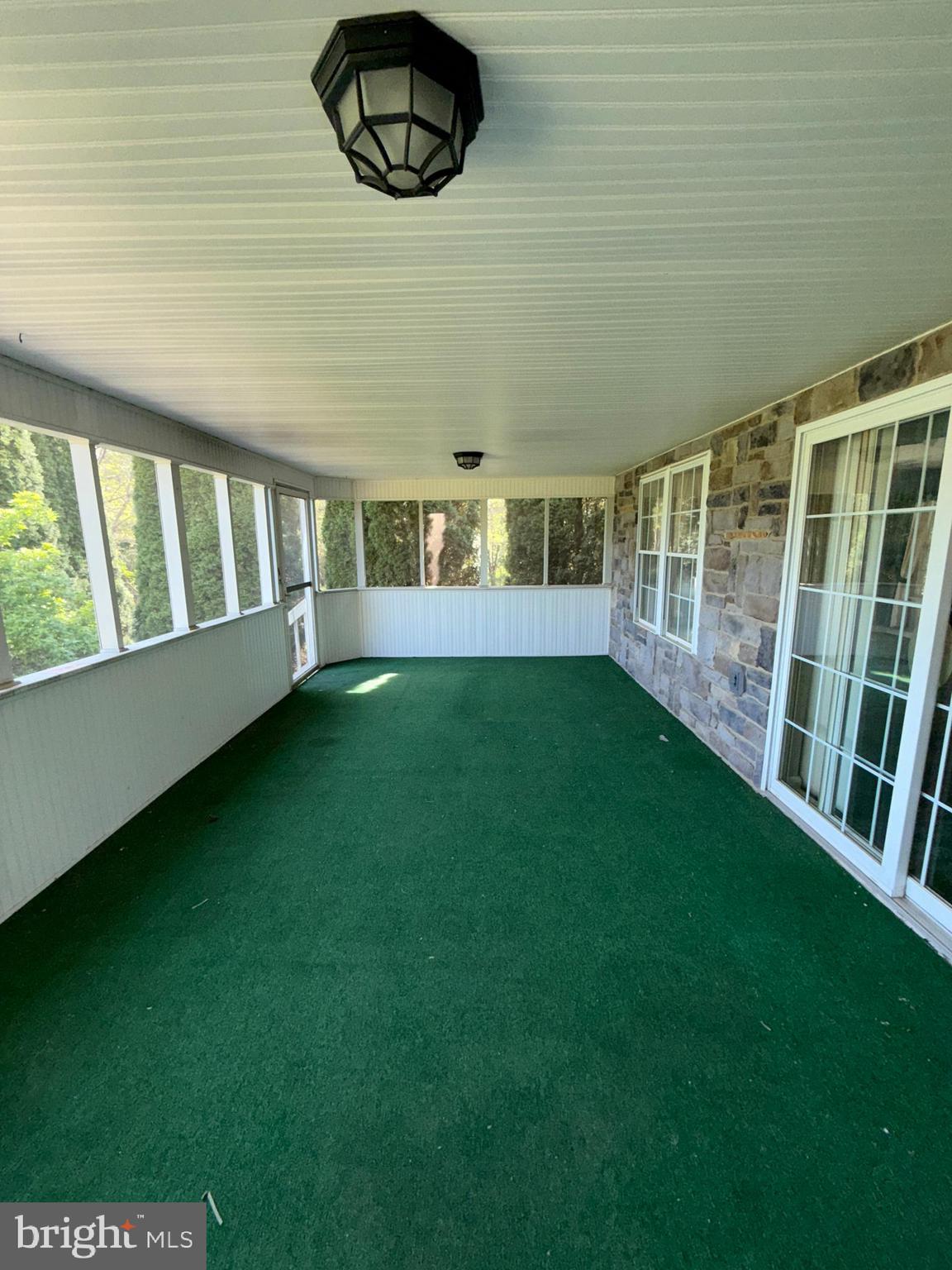 SWAN POND - Residential