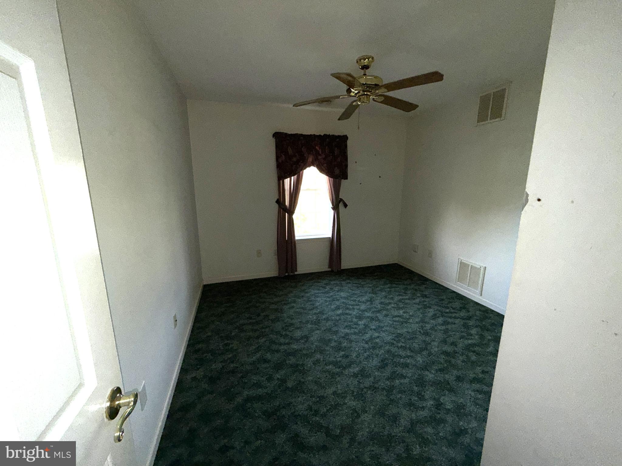 SWAN POND - Residential