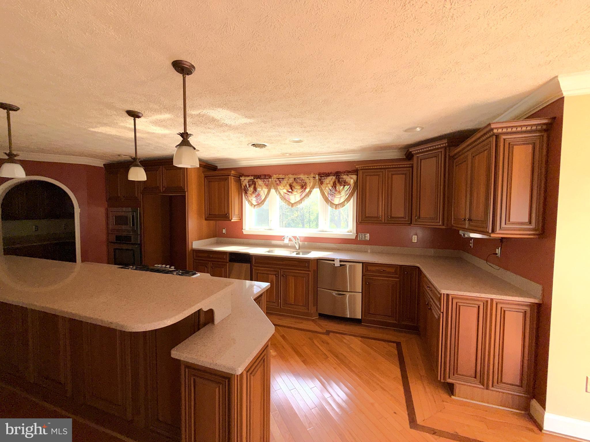 SWAN POND - Residential