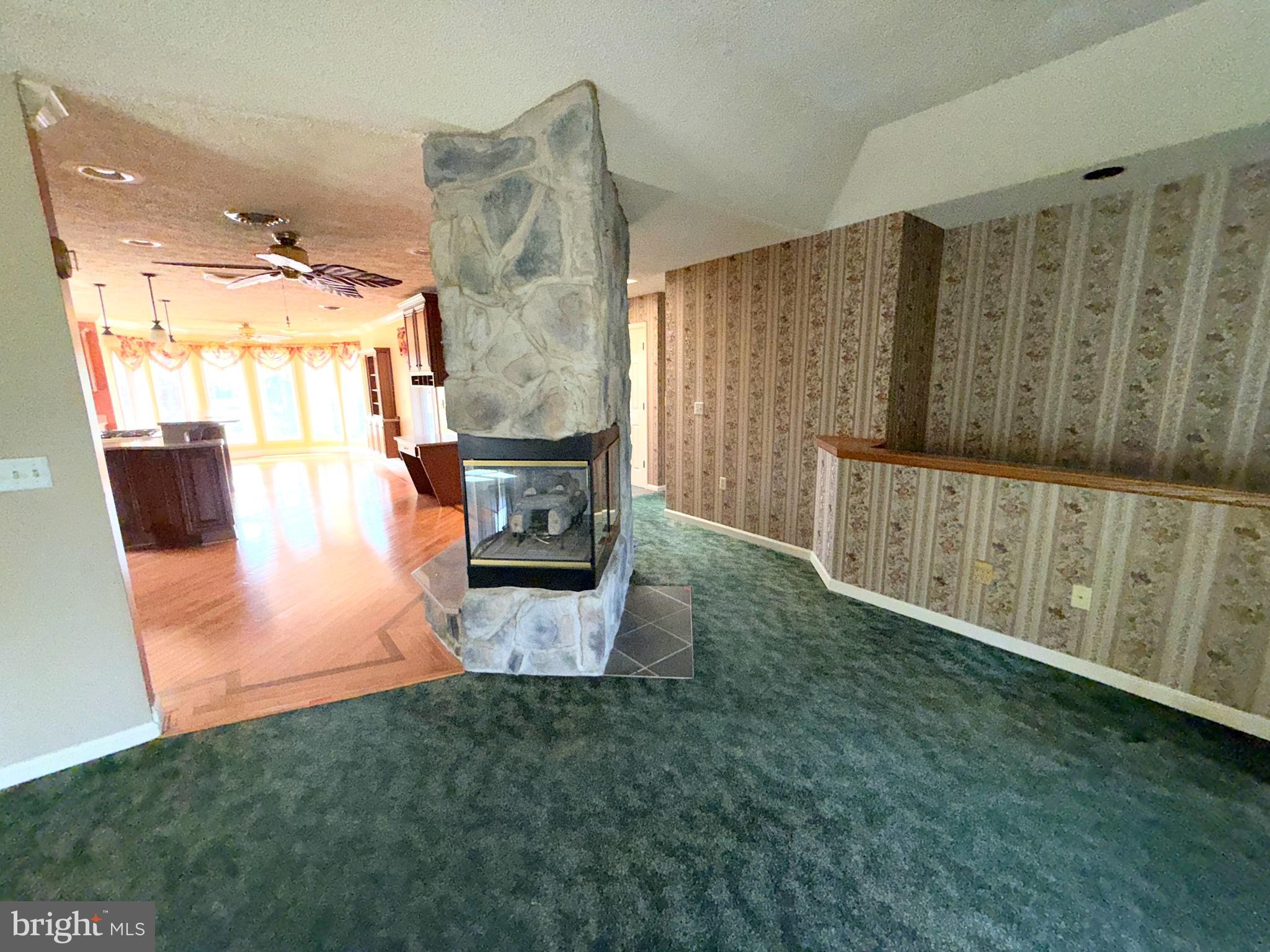 SWAN POND - Residential