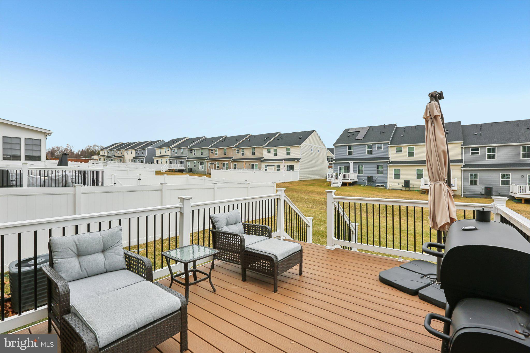 JAMES RUN TOWNHOMES - Residential