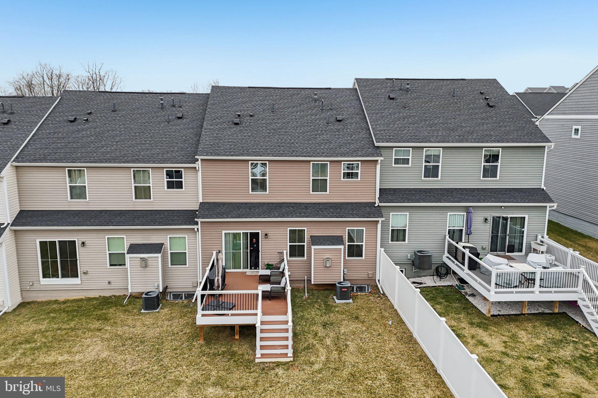 JAMES RUN TOWNHOMES - Residential