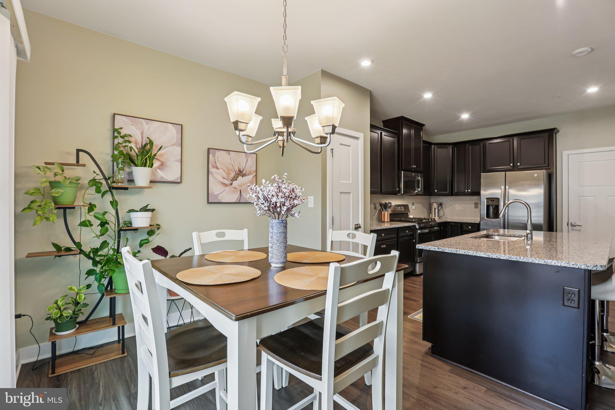 JAMES RUN TOWNHOMES - Residential