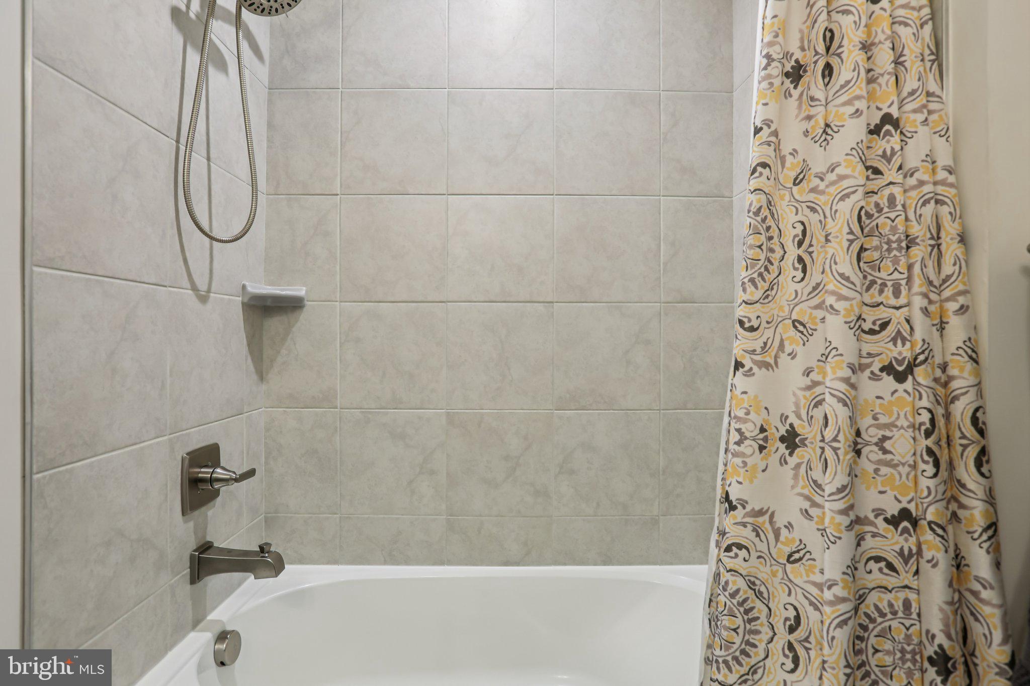 JAMES RUN TOWNHOMES - Residential