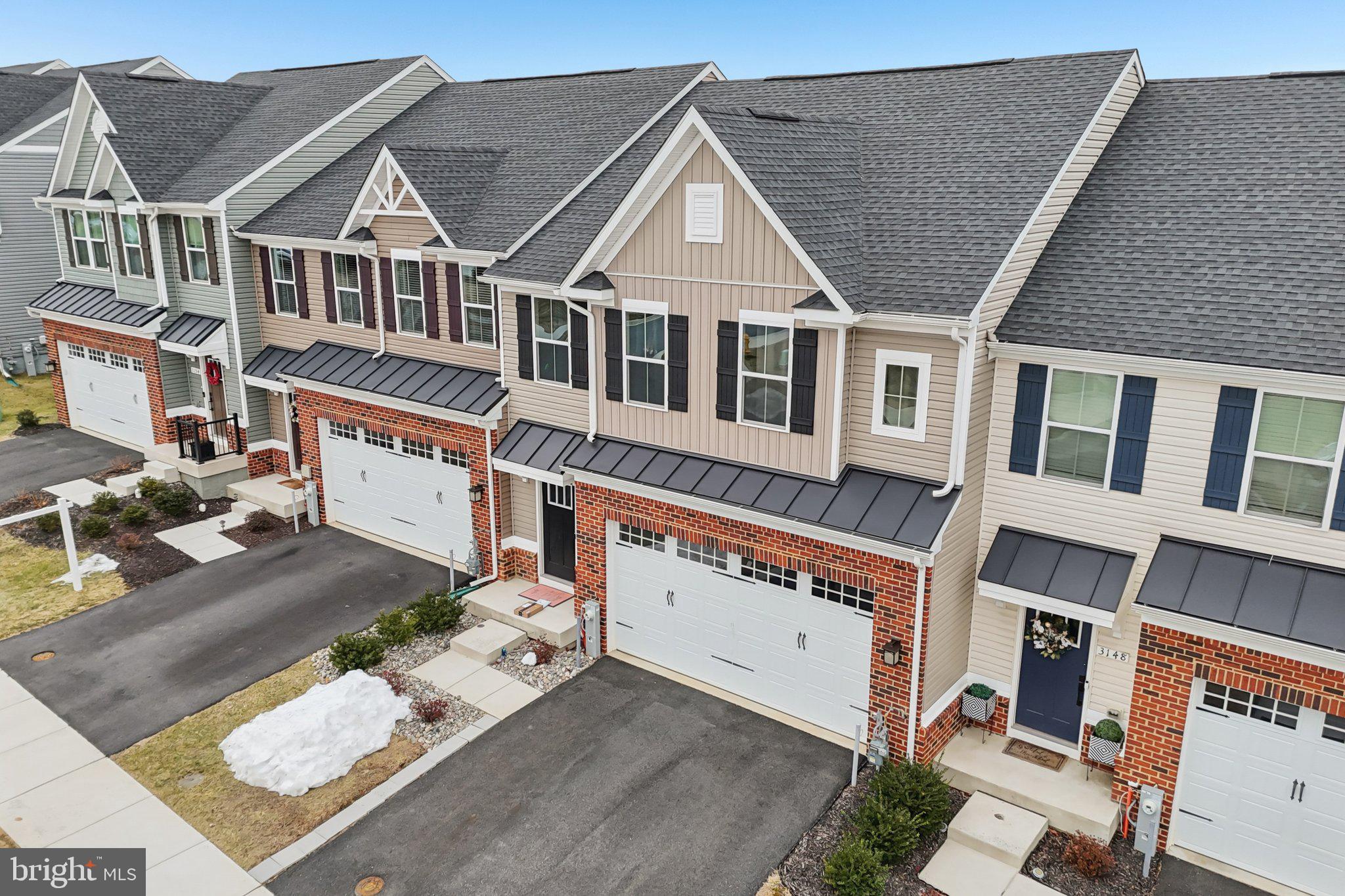 JAMES RUN TOWNHOMES - Residential