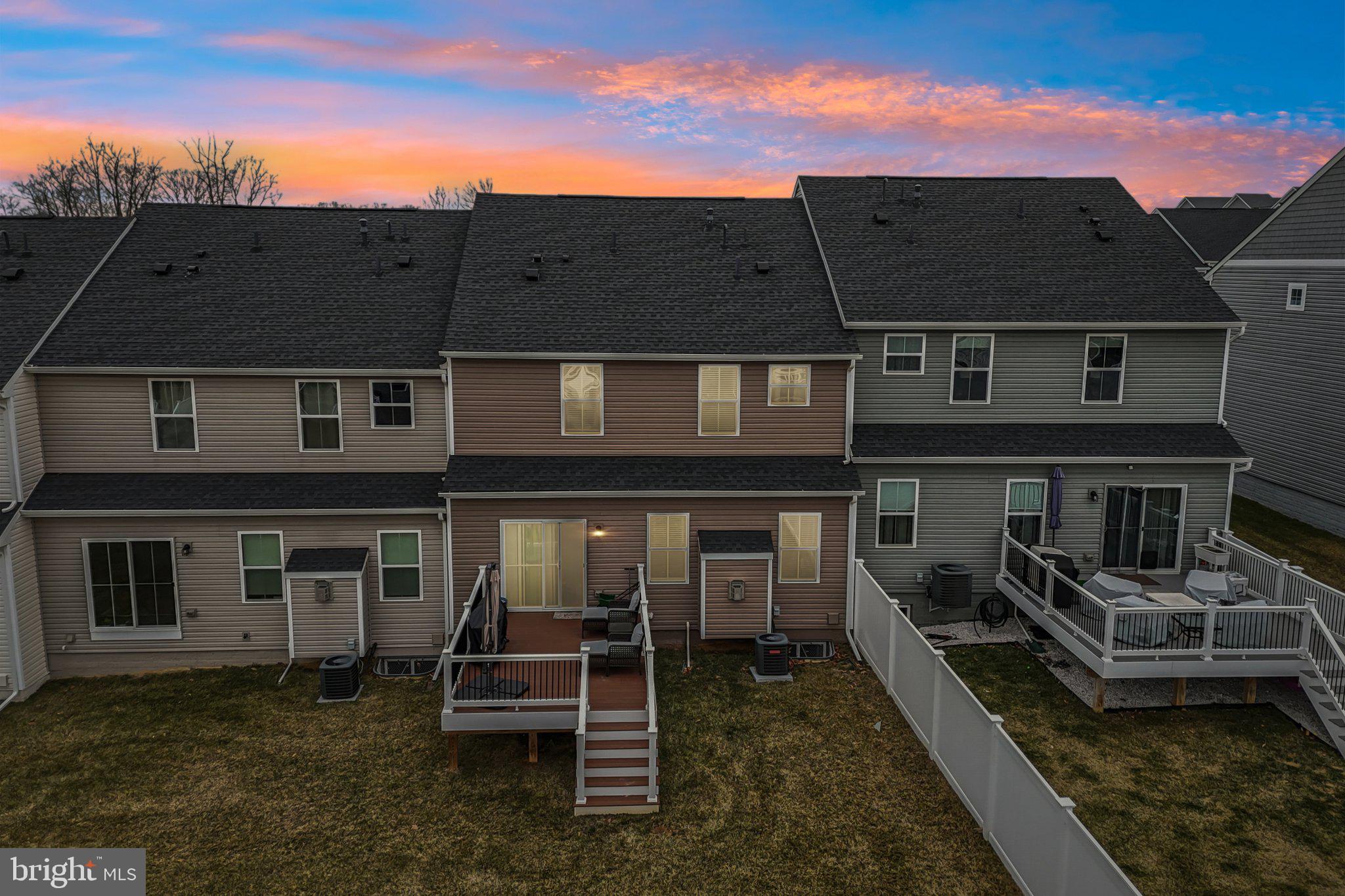 JAMES RUN TOWNHOMES - Residential