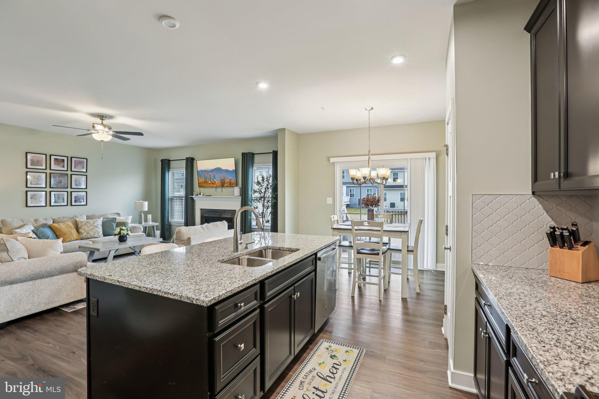 JAMES RUN TOWNHOMES - Residential