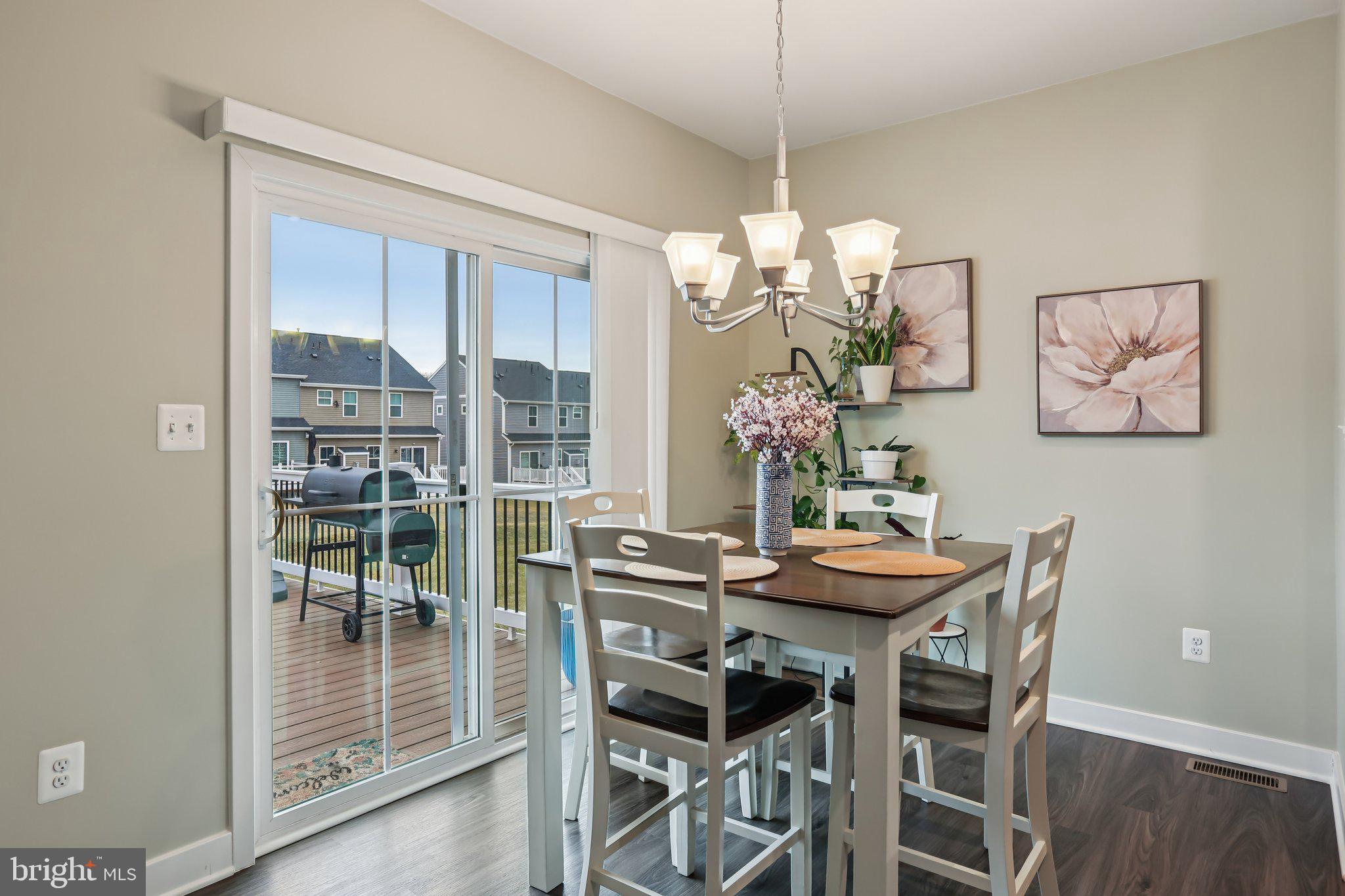 JAMES RUN TOWNHOMES - Residential