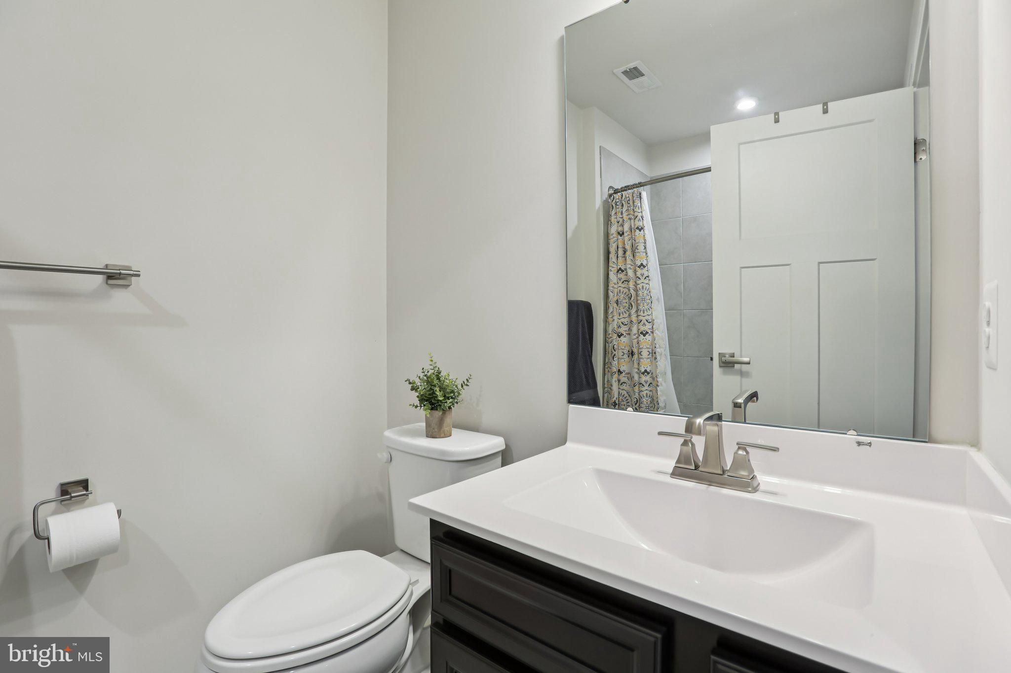 JAMES RUN TOWNHOMES - Residential